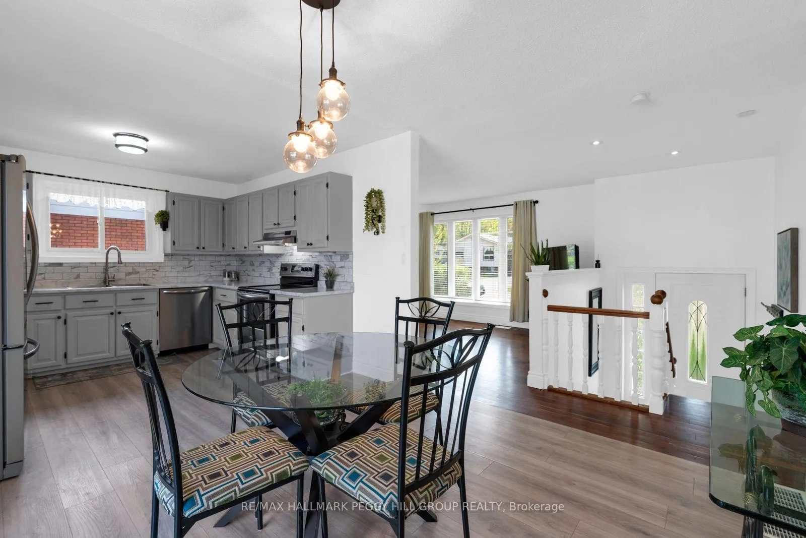 Photo 5 of 32 Kerr Drive, Penetanguishene — HOMEH