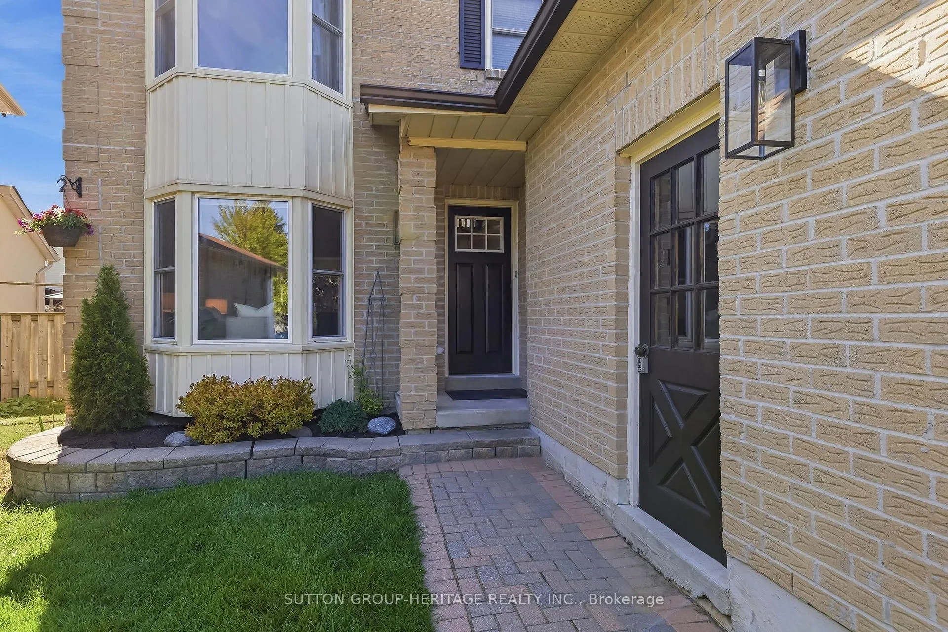 Photo 4 of 186 Reed Drive, Ajax, Central — HOMEH