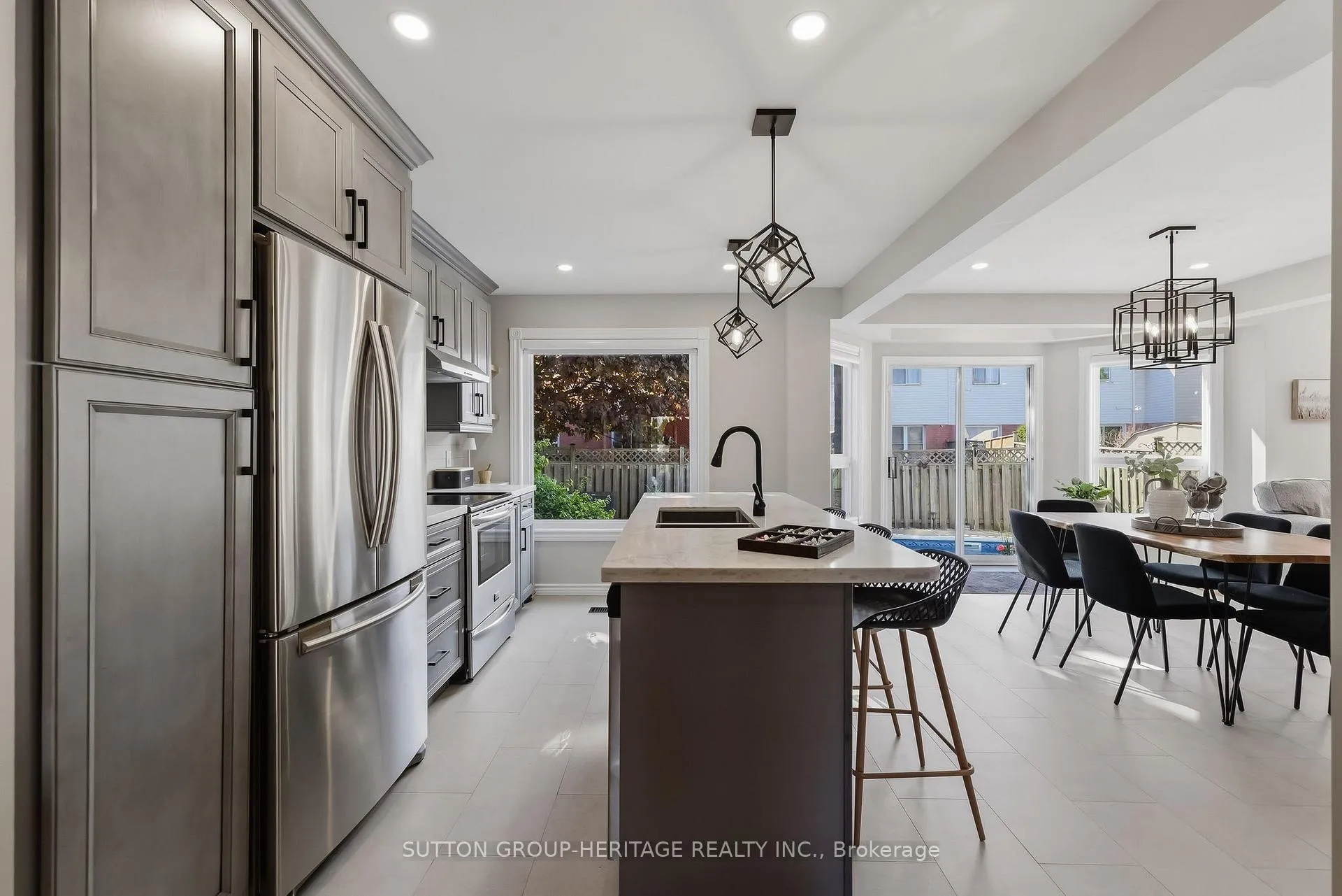 Photo 11 of 186 Reed Drive, Ajax, Central — HOMEH