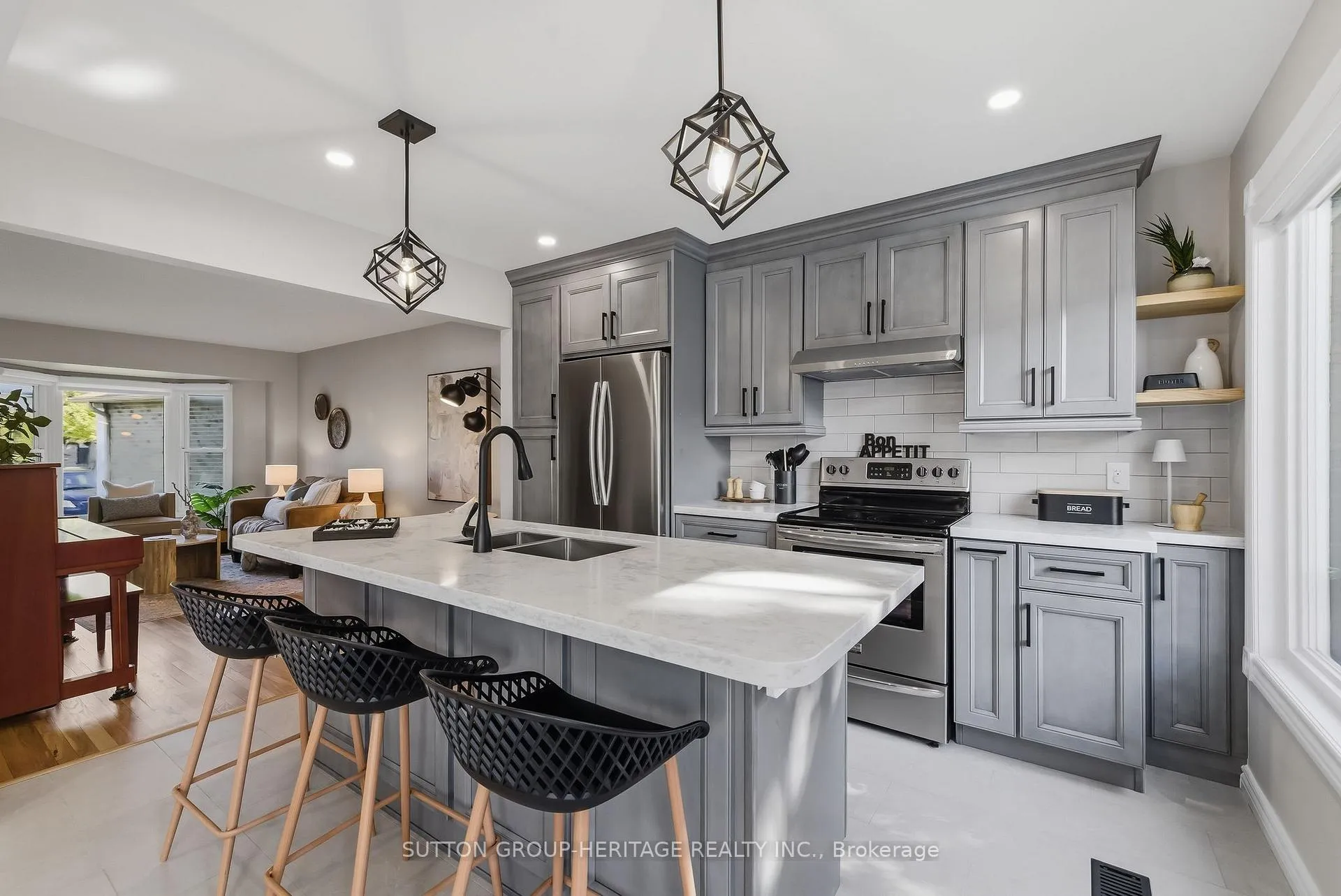 Photo 12 of 186 Reed Drive, Ajax, Central — HOMEH