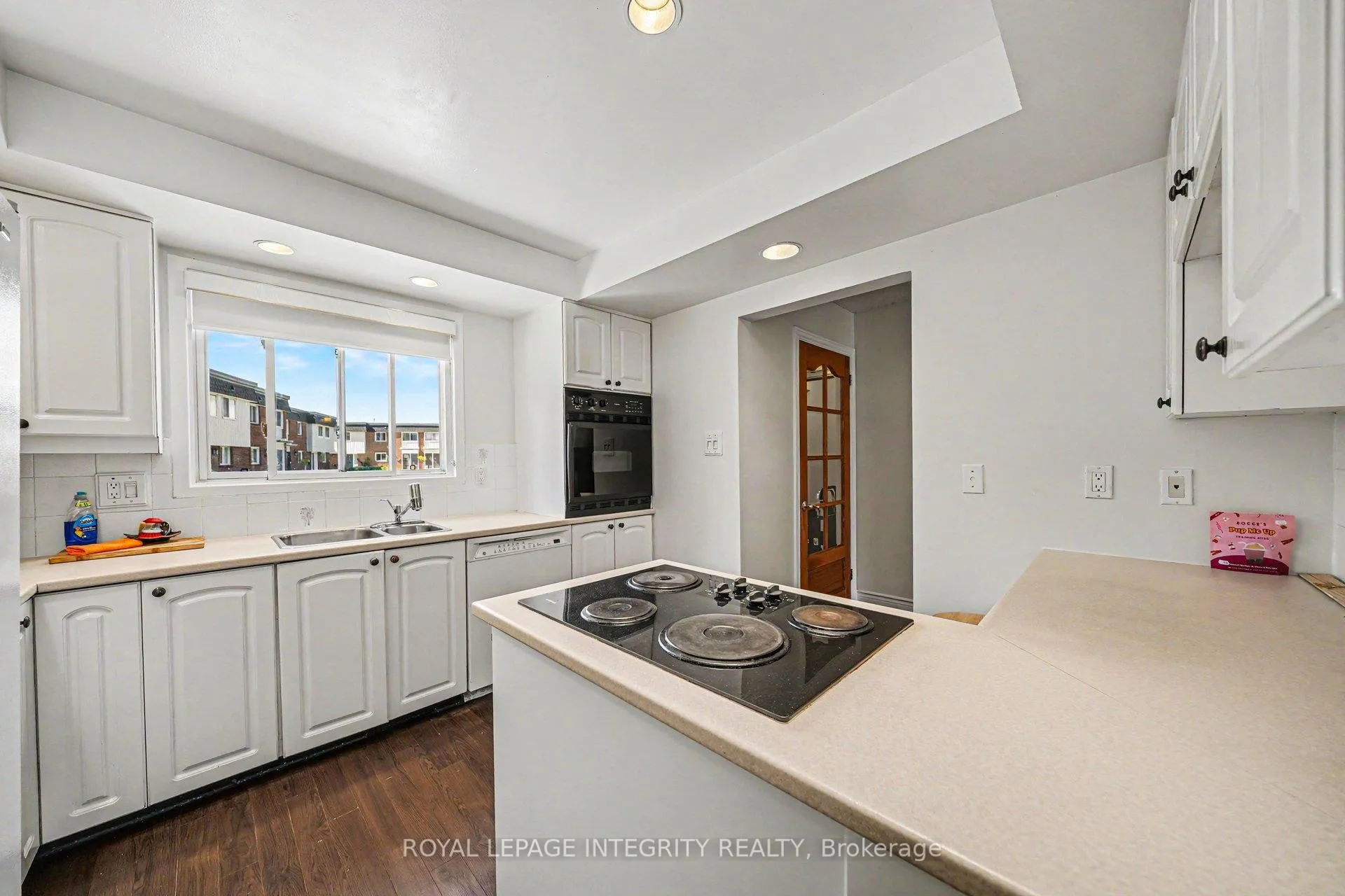 Photo 9 of Unit 27, 1821 Walkley Road, Ottawa, Guildwood Estates - Urbandale Acres — HOMEH