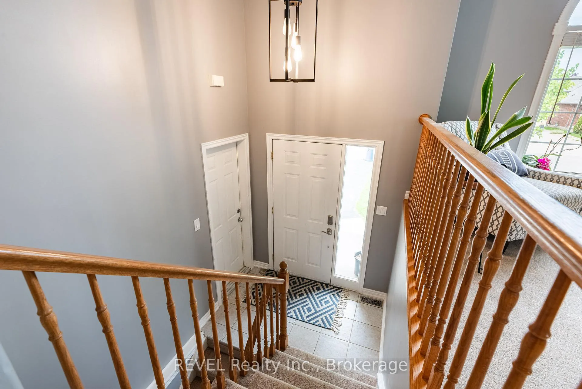 Photo 4 of 8368 Racey Avenue, Niagara Falls, Ascot — HOMEH