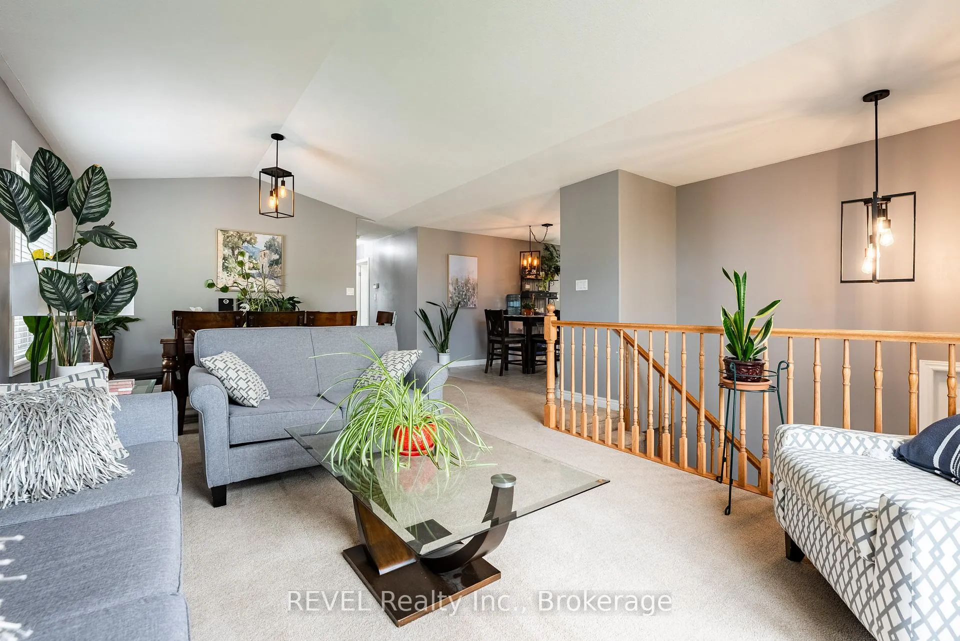 Photo 8 of 8368 Racey Avenue, Niagara Falls, Ascot — HOMEH