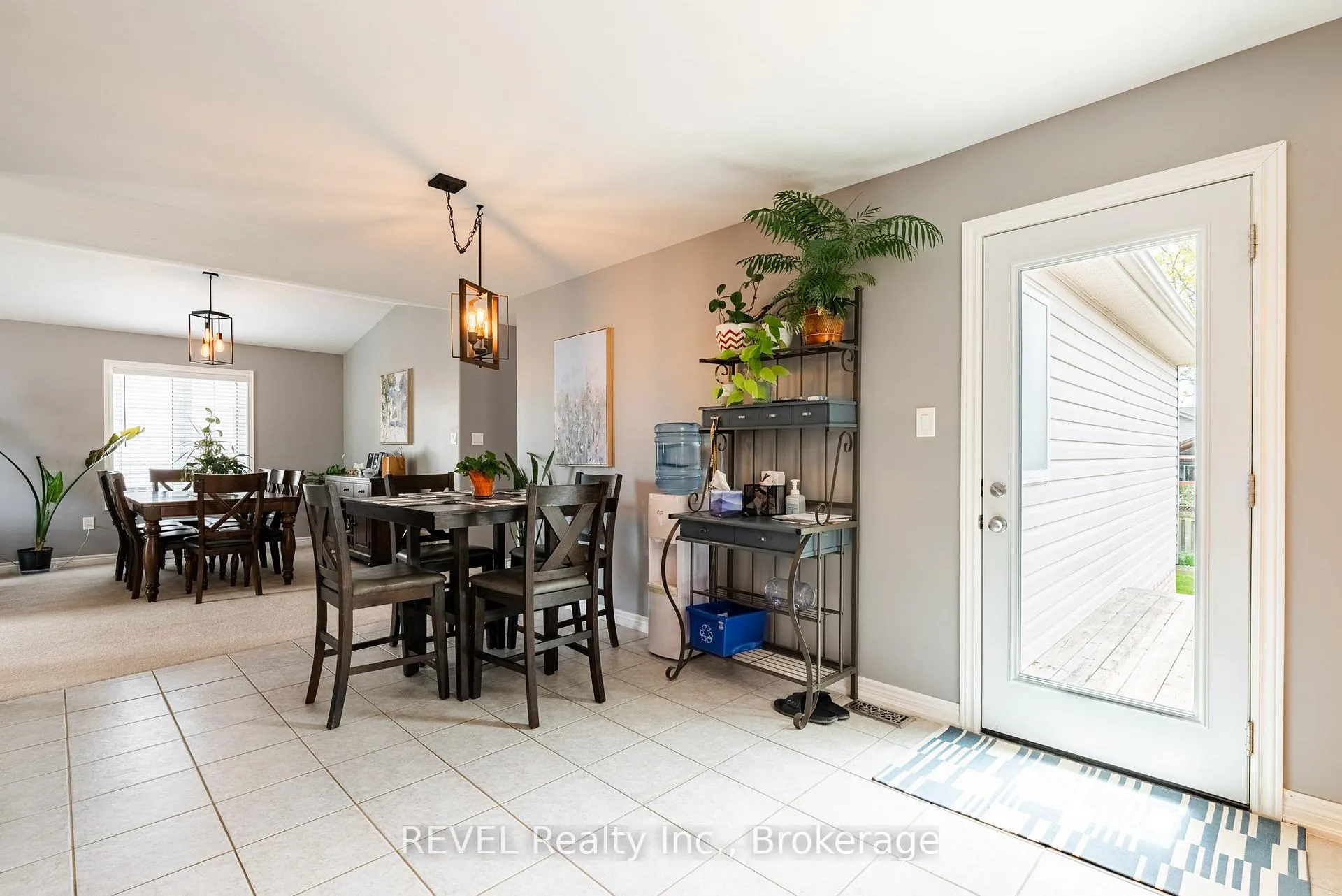 Photo 13 of 8368 Racey Avenue, Niagara Falls, Ascot — HOMEH