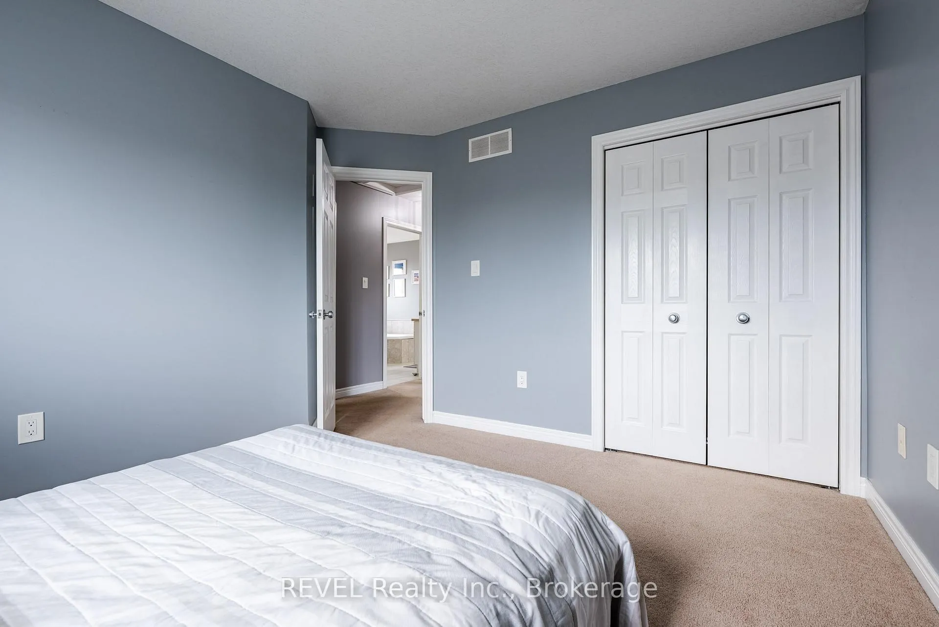 Photo 15 of 8368 Racey Avenue, Niagara Falls, Ascot — HOMEH