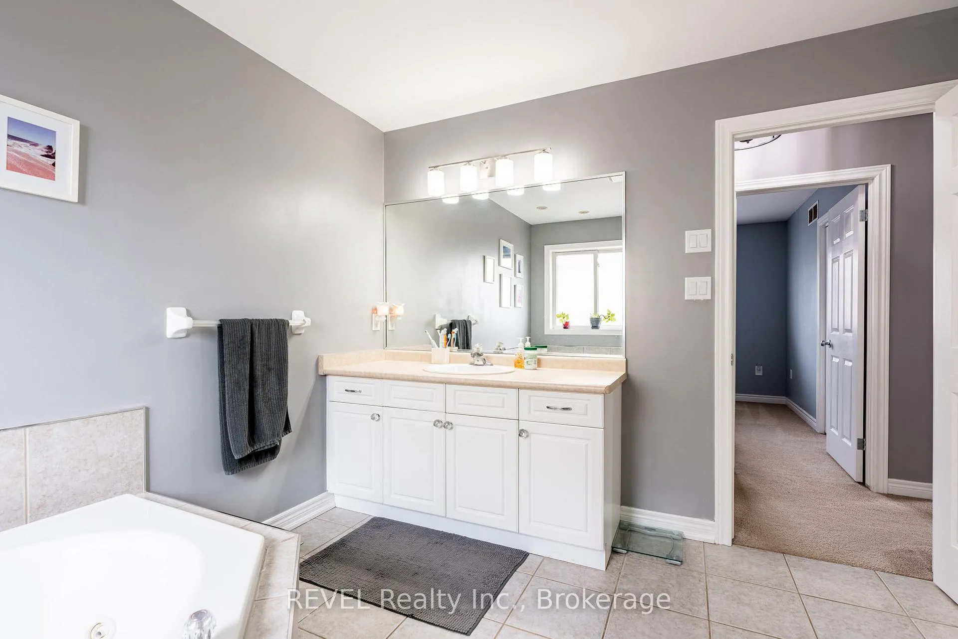 Photo 18 of 8368 Racey Avenue, Niagara Falls, Ascot — HOMEH