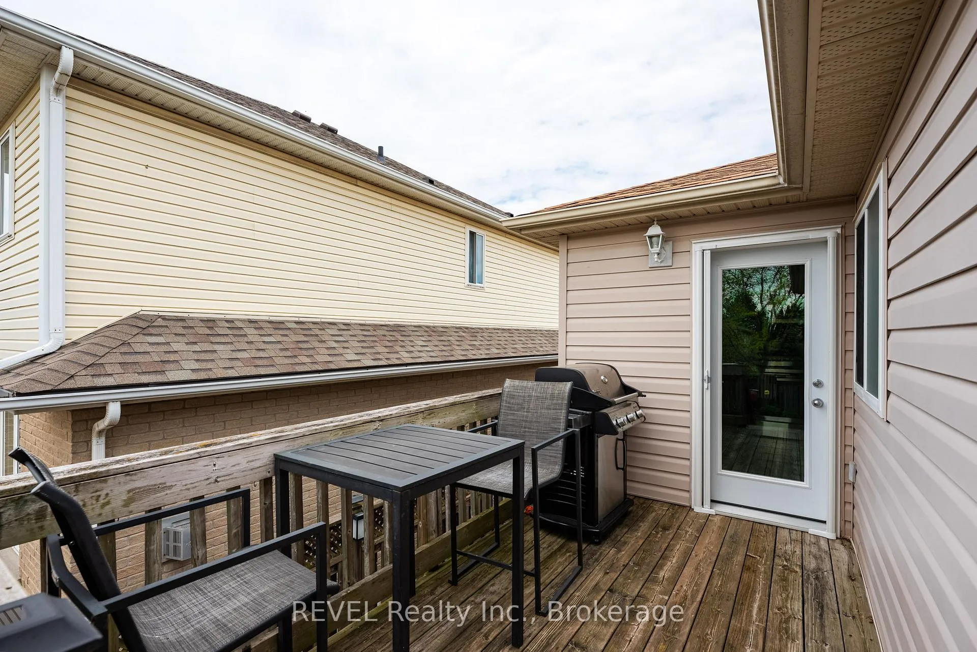 Photo 30 of 8368 Racey Avenue, Niagara Falls, Ascot — HOMEH