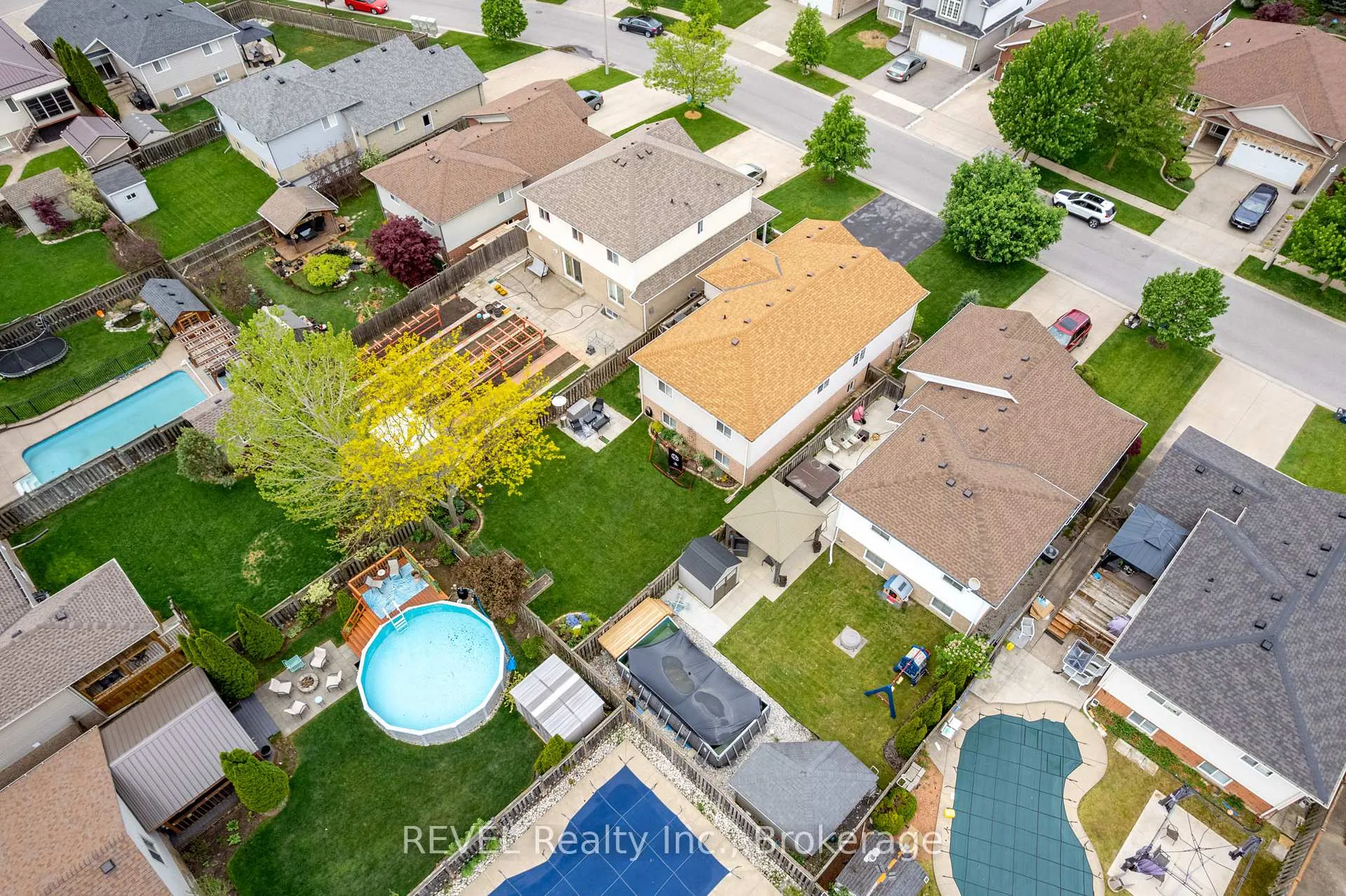Photo 35 of 8368 Racey Avenue, Niagara Falls, Ascot — HOMEH