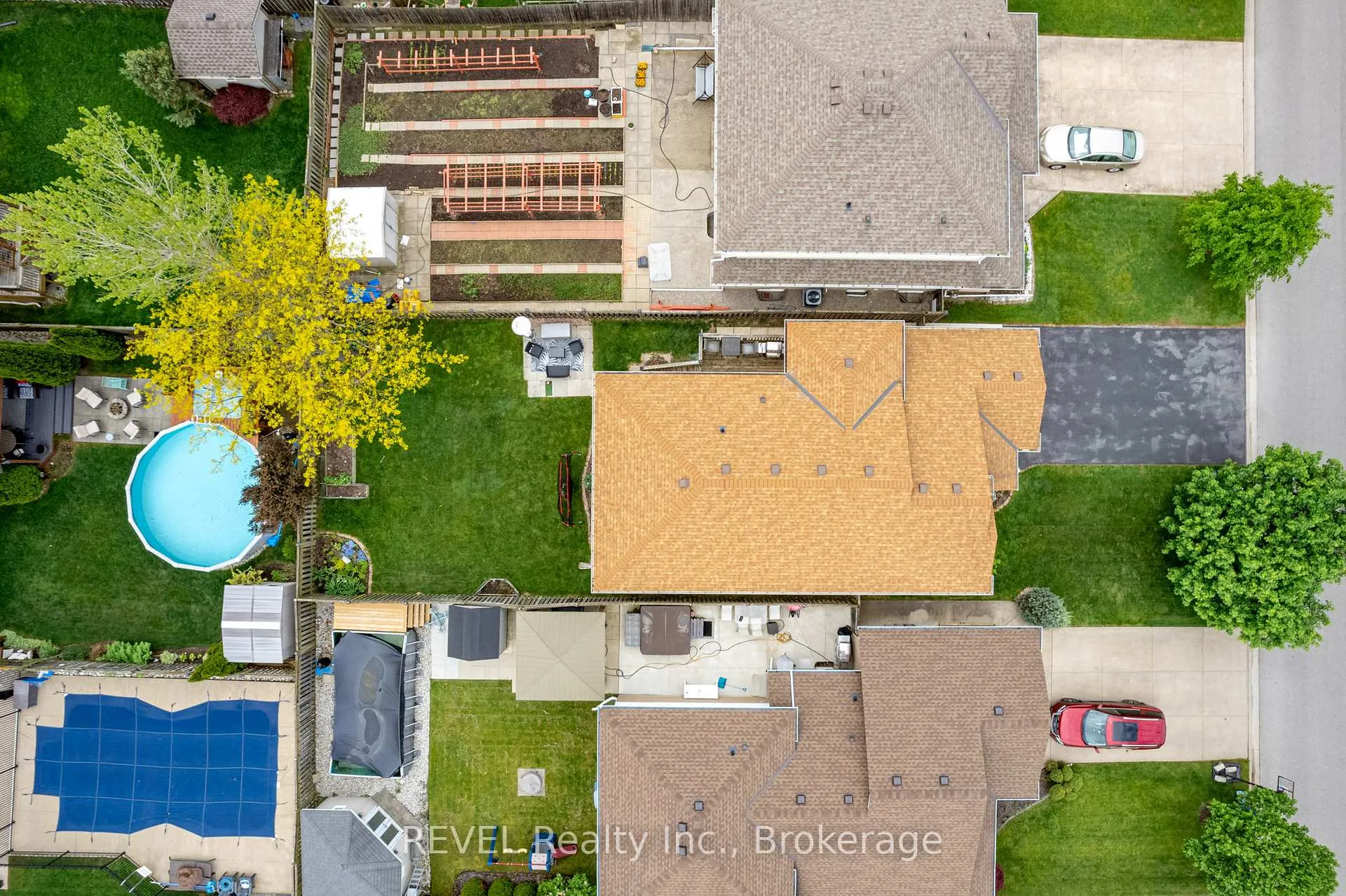 Photo 36 of 8368 Racey Avenue, Niagara Falls, Ascot — HOMEH