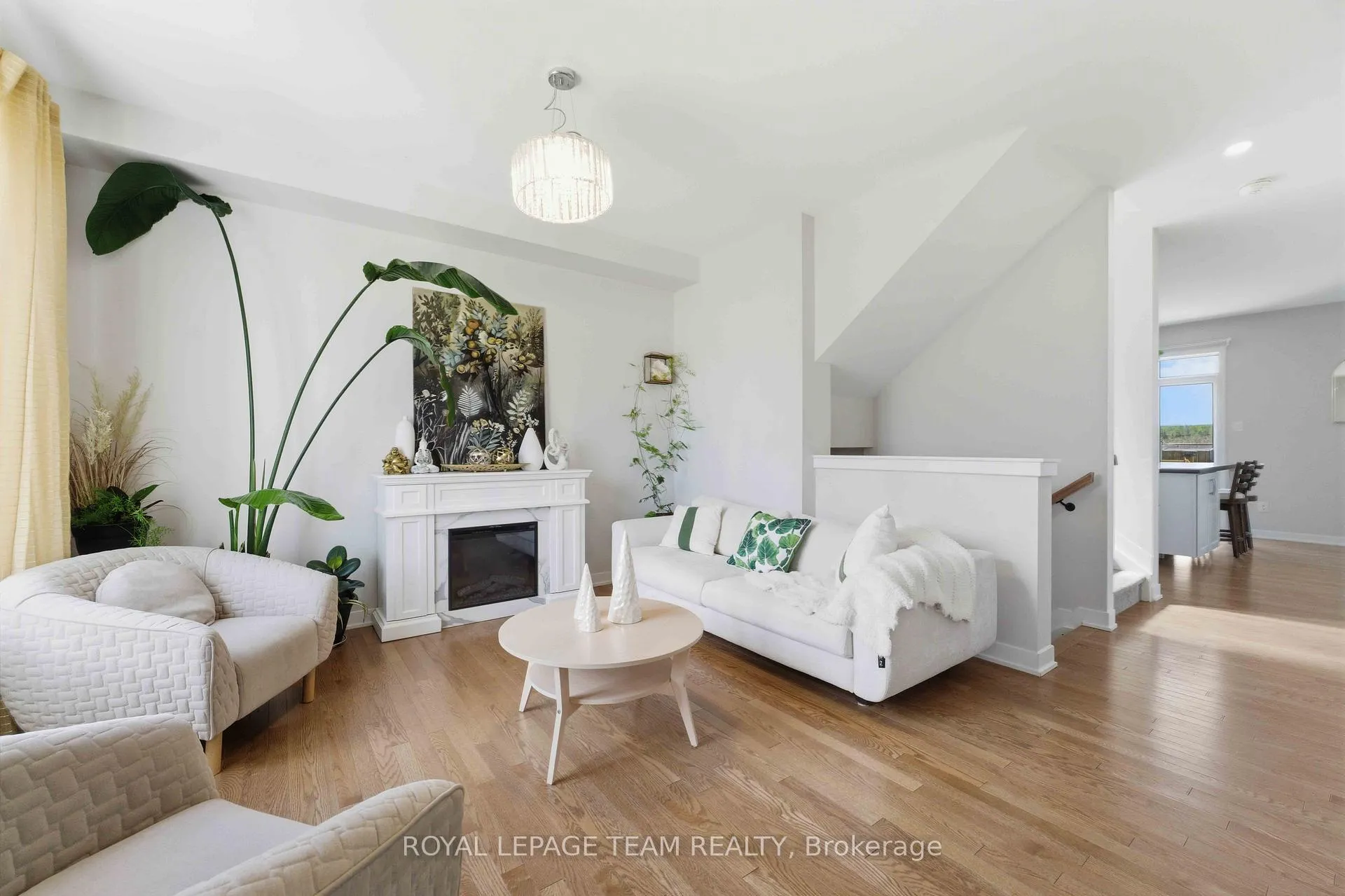 Photo 5 of 3048 Travertine Way, Ottawa, Barrhaven - Half Moon Bay — HOMEH