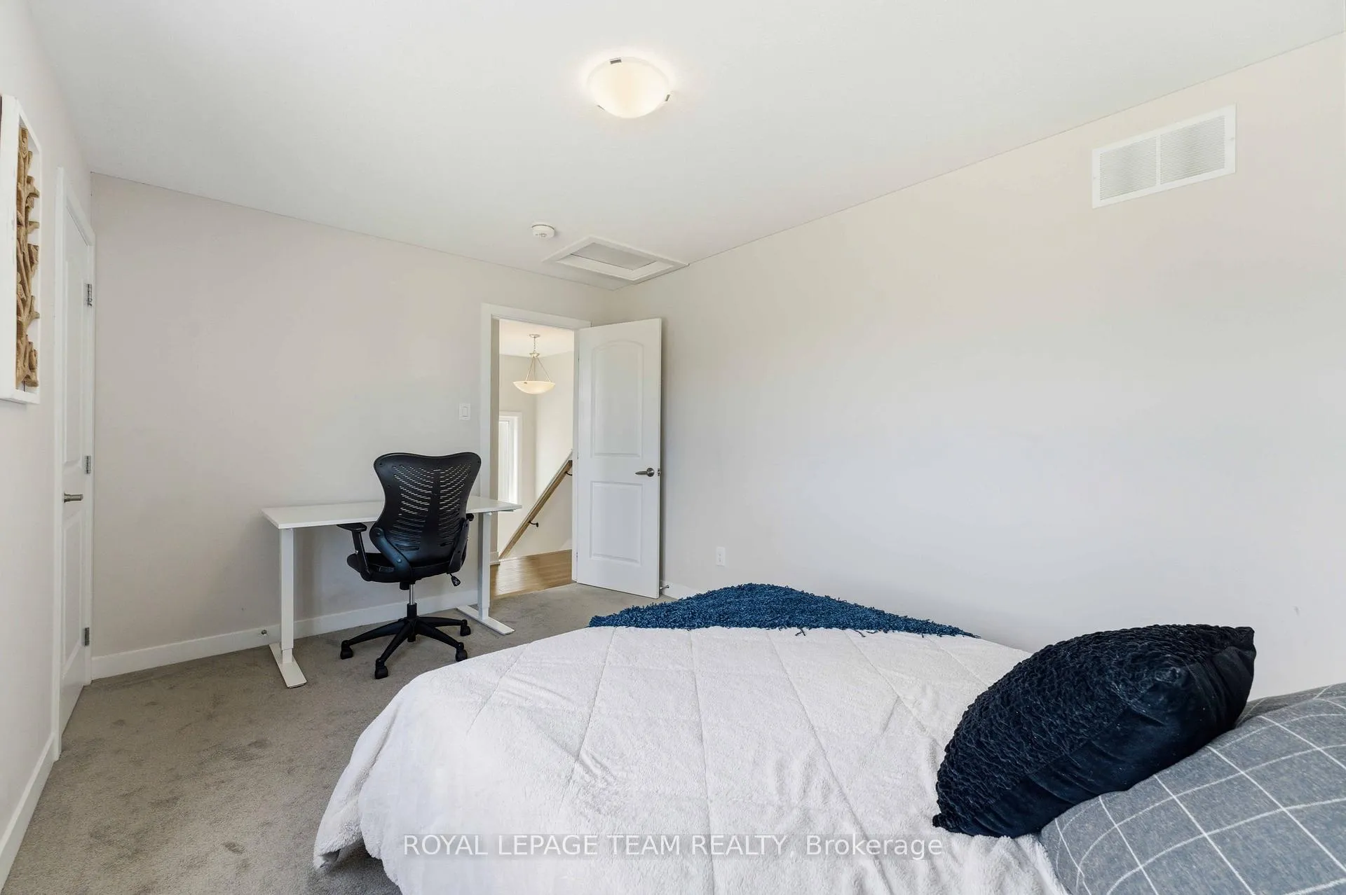 Photo 31 of 3048 Travertine Way, Ottawa, Barrhaven - Half Moon Bay — HOMEH