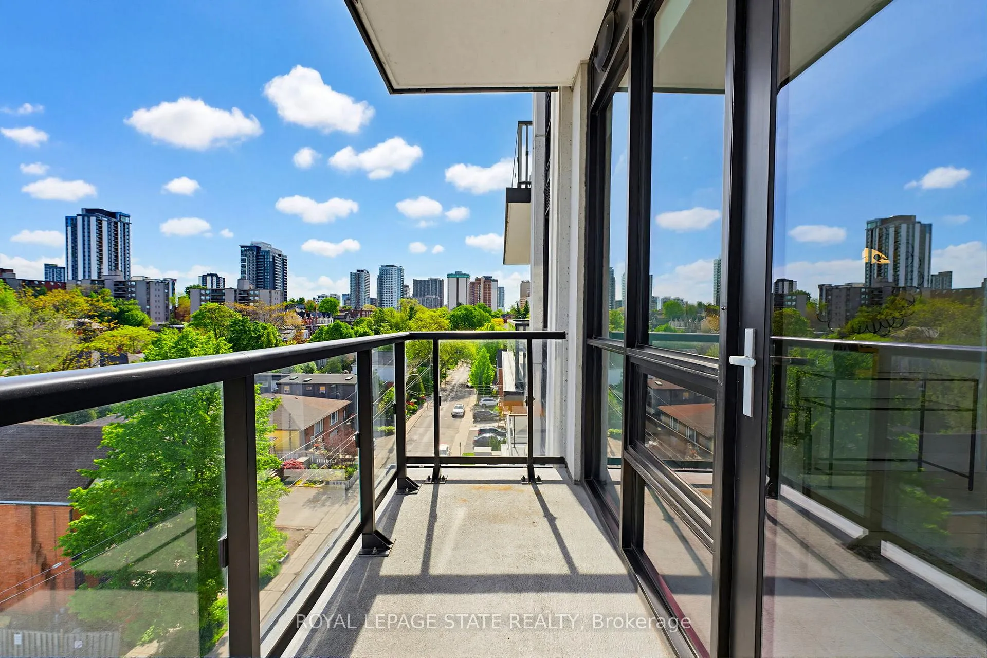 Photo 16 of Unit 511, 101 Locke Street, Hamilton, Kirkendall — HOMEH