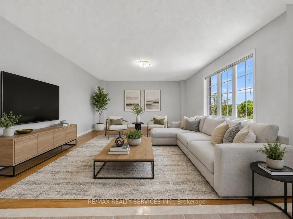 Photo 9 of 58 Queen Mary Drive, Brampton, Fletcher's Meadow — HOMEH