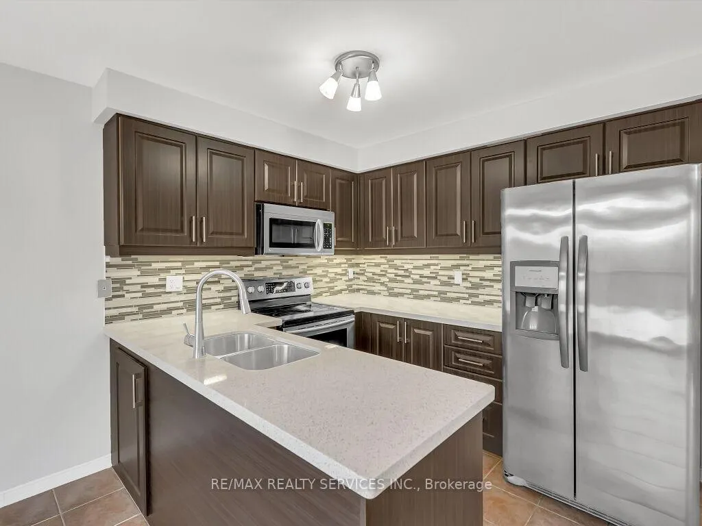 Photo 13 of 58 Queen Mary Drive, Brampton, Fletcher's Meadow — HOMEH