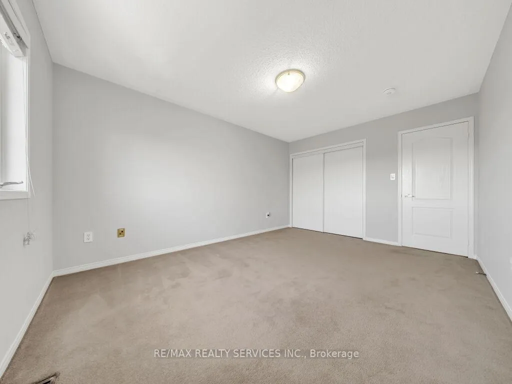Photo 29 of 58 Queen Mary Drive, Brampton, Fletcher's Meadow — HOMEH