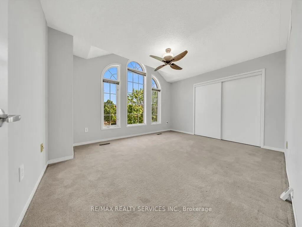 Photo 32 of 58 Queen Mary Drive, Brampton, Fletcher's Meadow — HOMEH