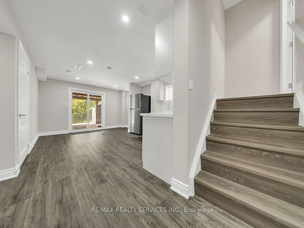 Photo 35 of 58 Queen Mary Drive, Brampton, Fletcher's Meadow — HOMEH