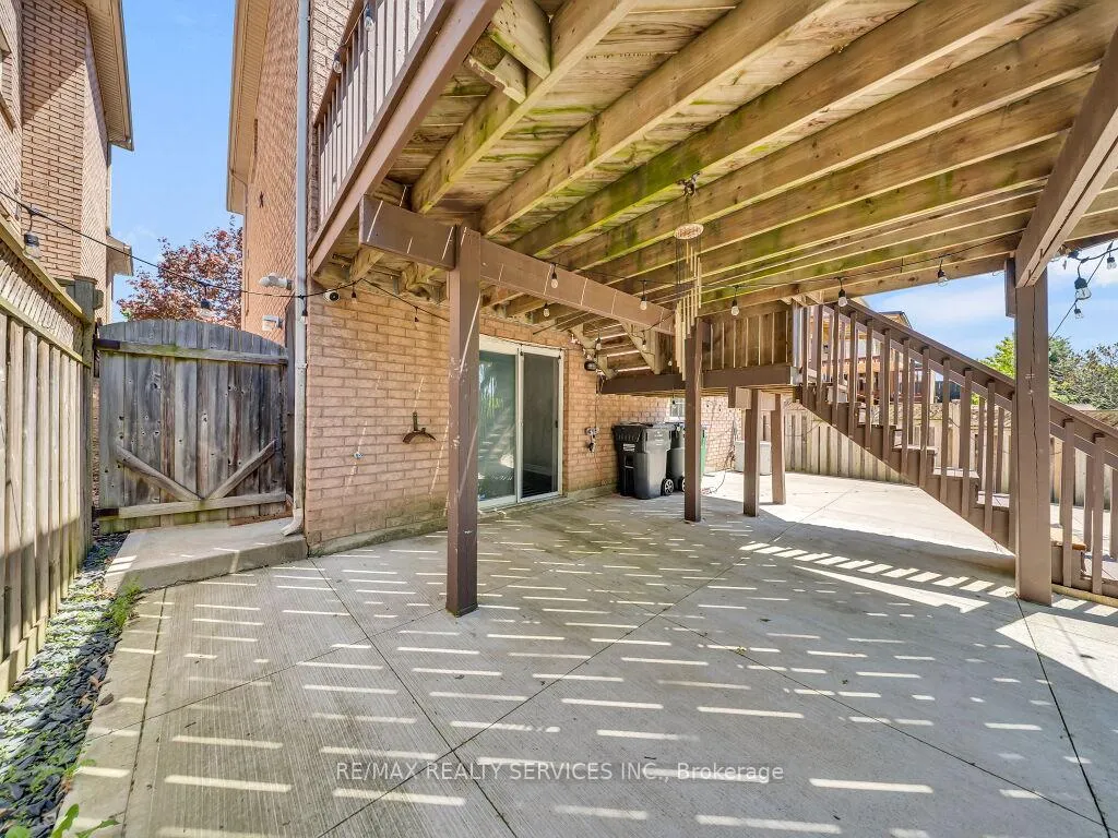 Photo 45 of 58 Queen Mary Drive, Brampton, Fletcher's Meadow — HOMEH