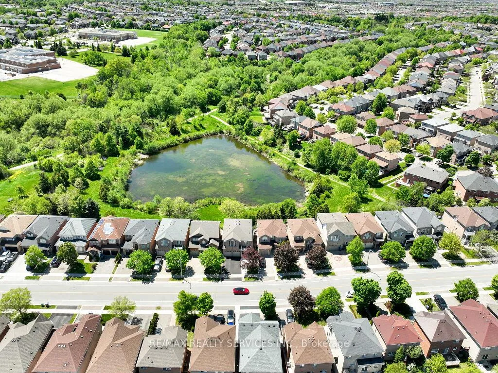 Photo 48 of 58 Queen Mary Drive, Brampton, Fletcher's Meadow — HOMEH