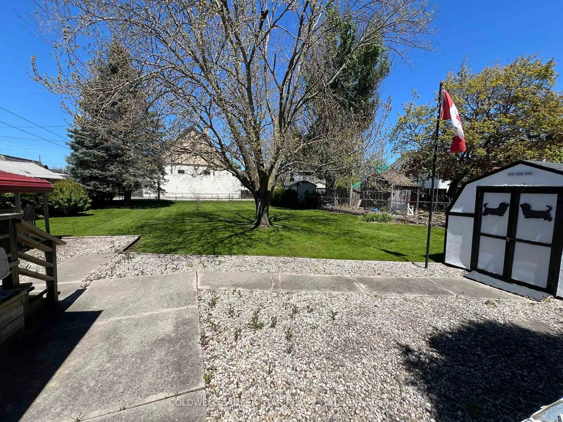 Photo 20 of 17 James Street, Strathroy-Caradoc, NW — HOMEH