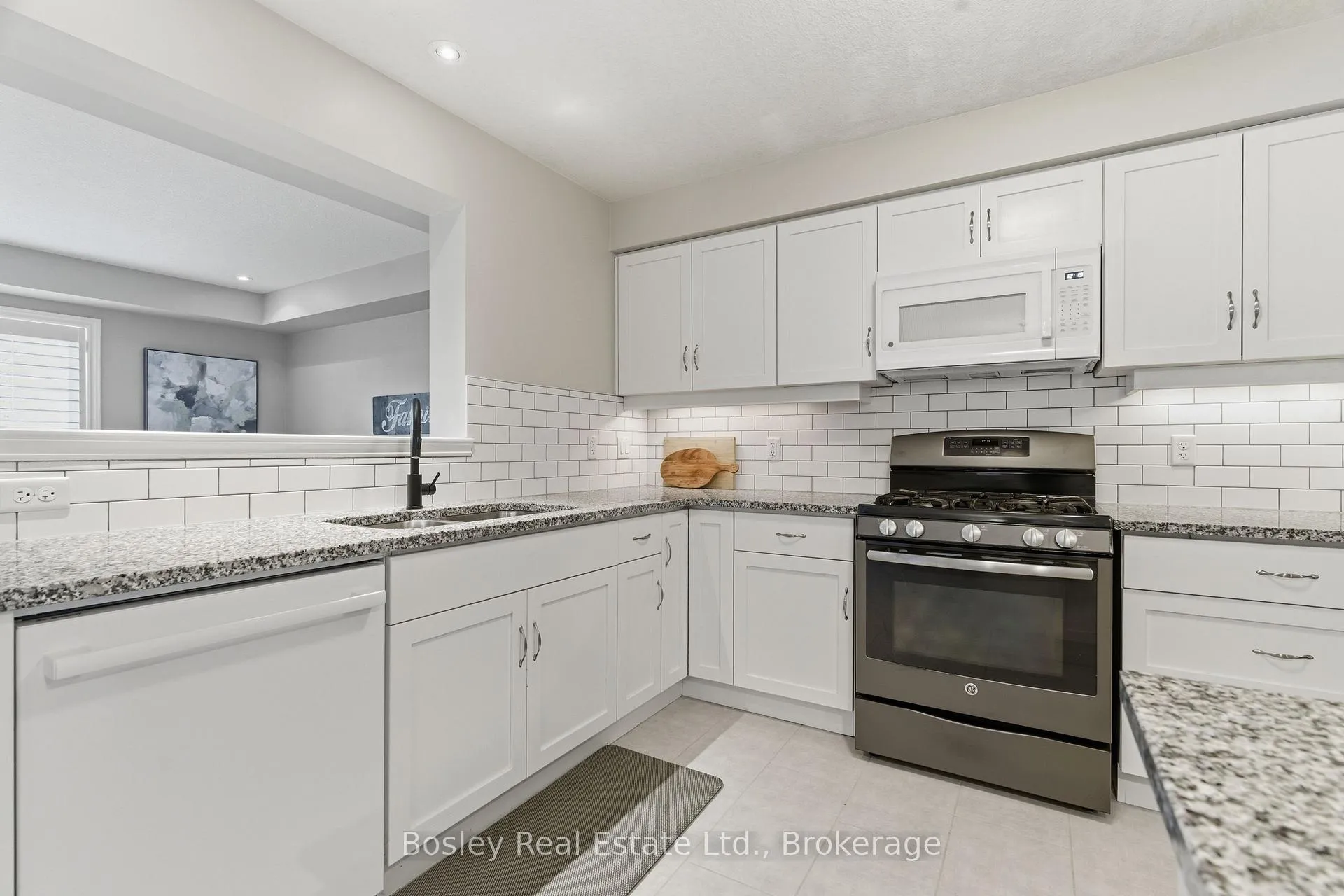 Photo 10 of 141 Couling Crescent, Guelph, Grange Road — HOMEH