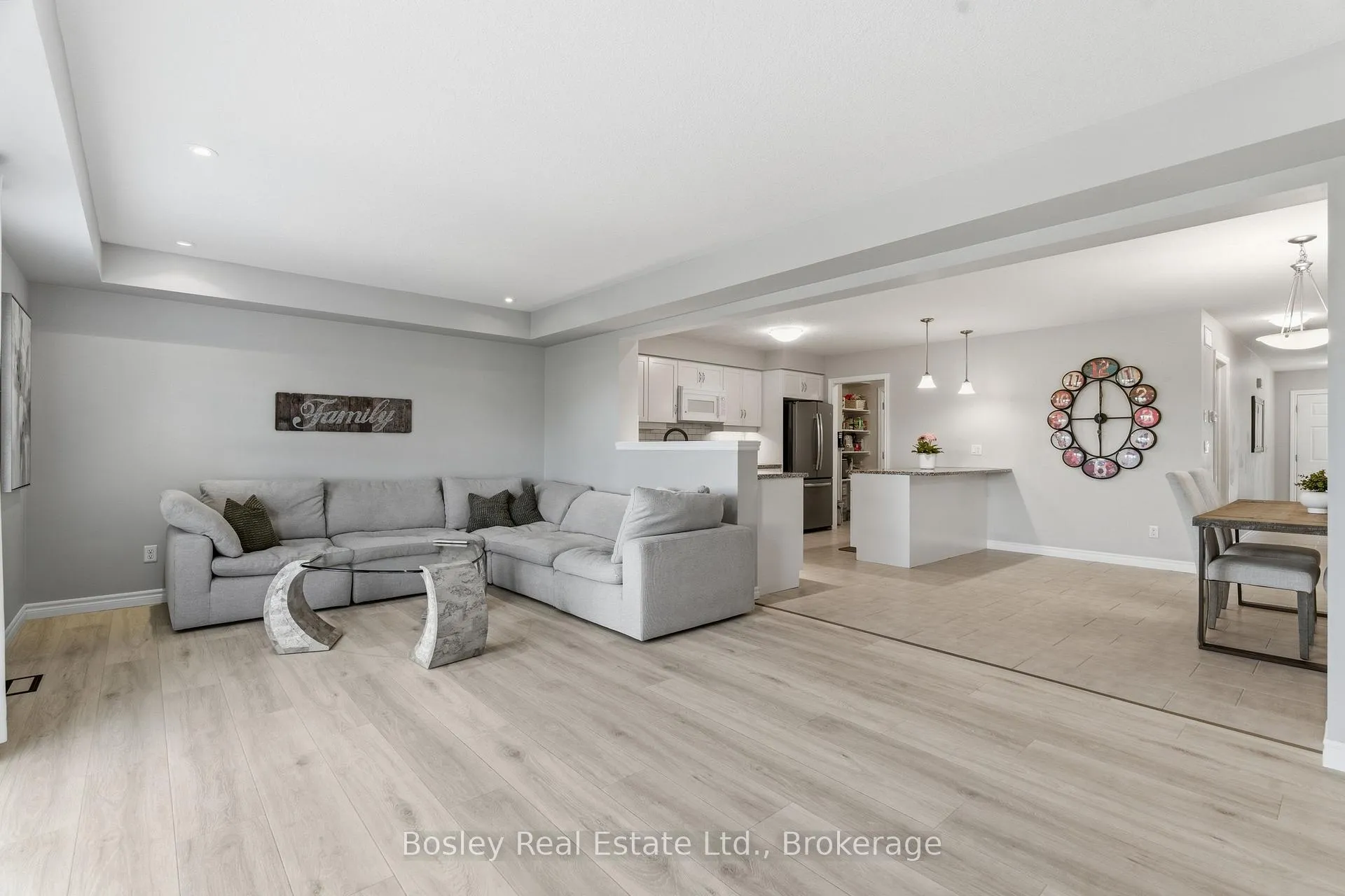 Photo 15 of 141 Couling Crescent, Guelph, Grange Road — HOMEH