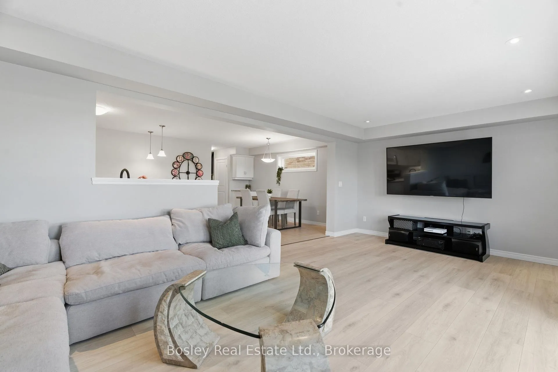 Photo 16 of 141 Couling Crescent, Guelph, Grange Road — HOMEH