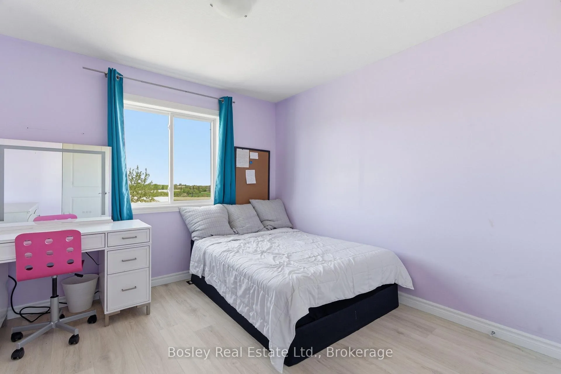 Photo 22 of 141 Couling Crescent, Guelph, Grange Road — HOMEH