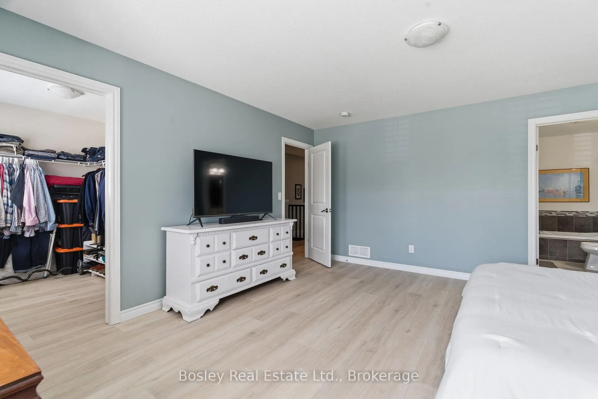 Photo 27 of 141 Couling Crescent, Guelph, Grange Road — HOMEH