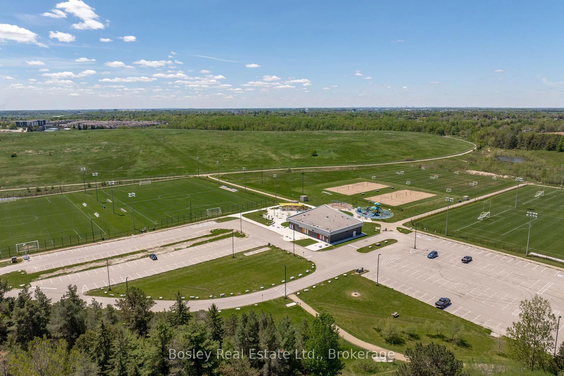 Photo 43 of 141 Couling Crescent, Guelph, Grange Road — HOMEH
