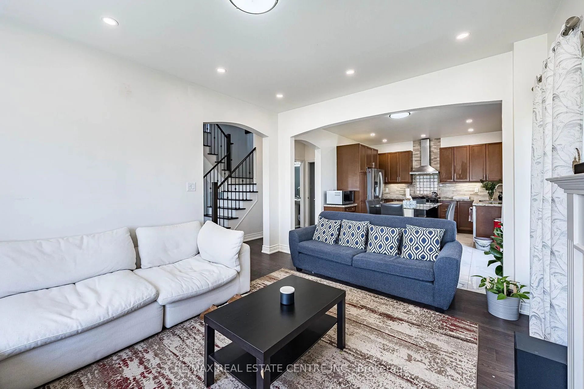 Photo 10 of 1 Arfield Avenue, Ajax, Northeast Ajax — HOMEH
