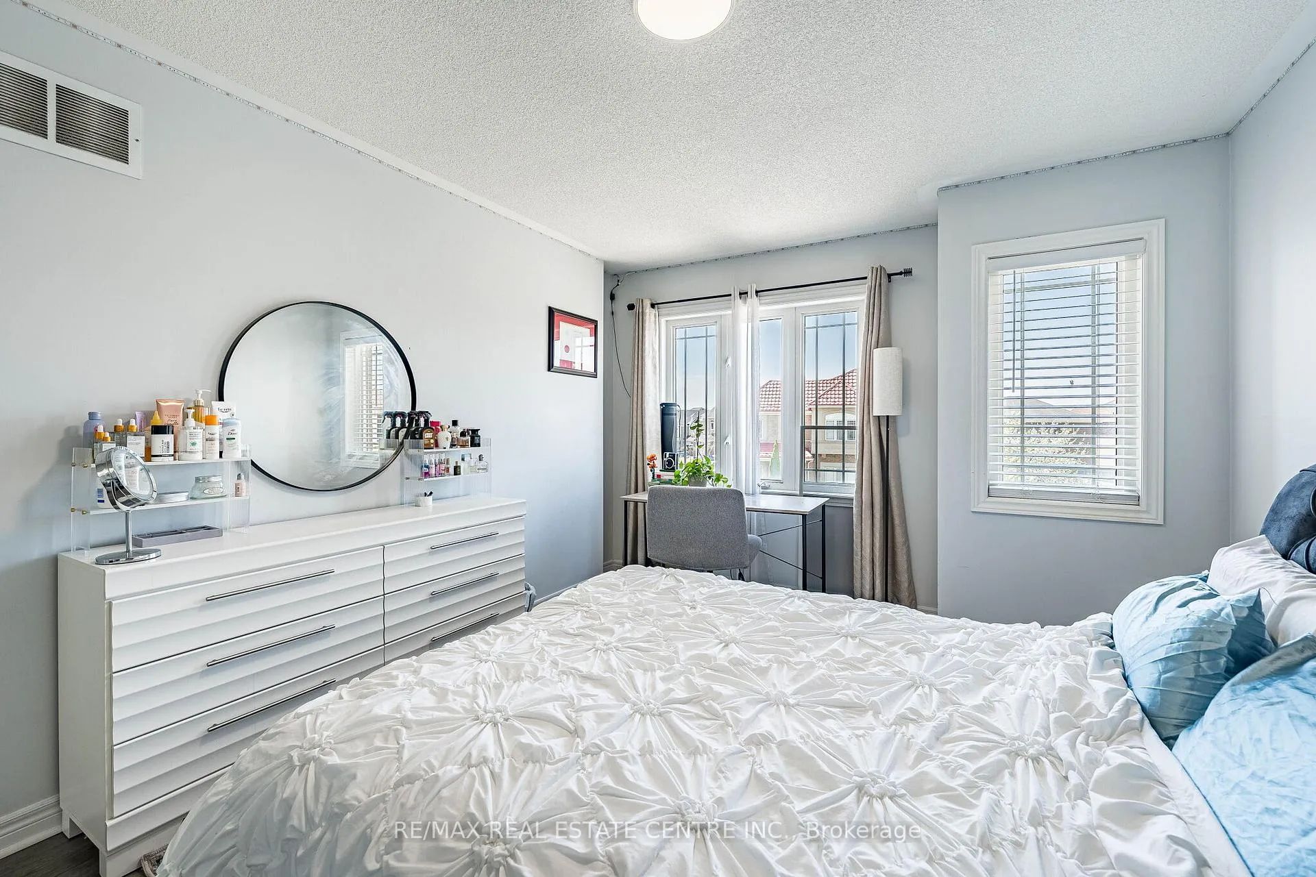 Photo 20 of 1 Arfield Avenue, Ajax, Northeast Ajax — HOMEH
