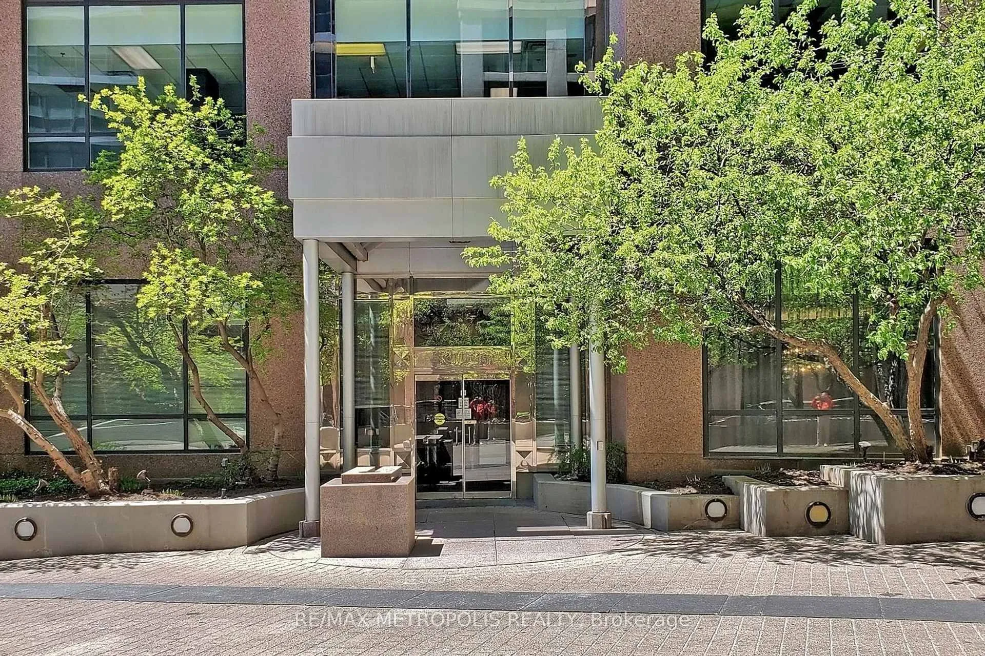 Photo 5 of Unit 1516, 7 Carlton Street, Toronto, Church-Yonge Corridor — HOMEH