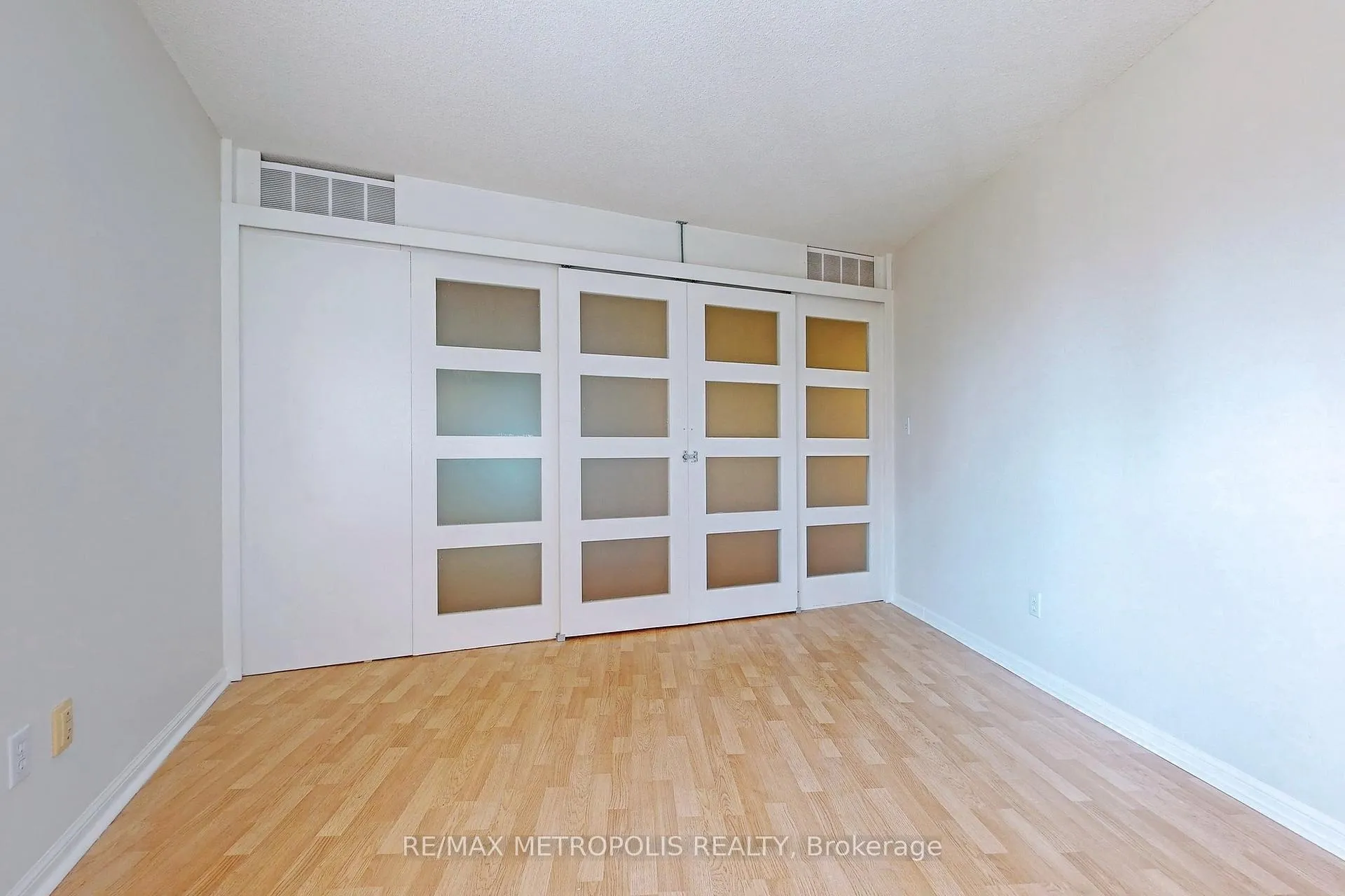 Photo 11 of Unit 1516, 7 Carlton Street, Toronto, Church-Yonge Corridor — HOMEH