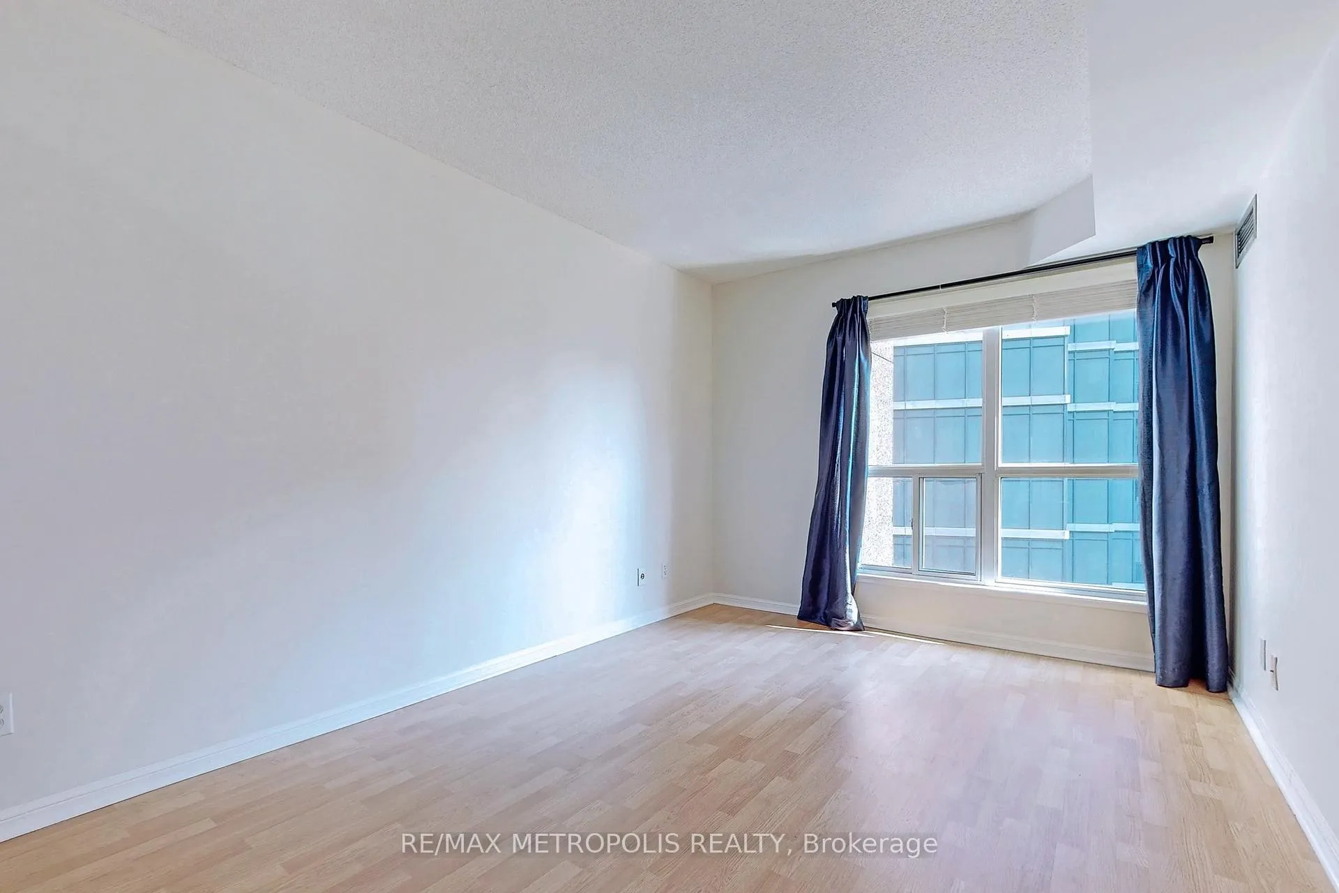 Photo 17 of Unit 1516, 7 Carlton Street, Toronto, Church-Yonge Corridor — HOMEH