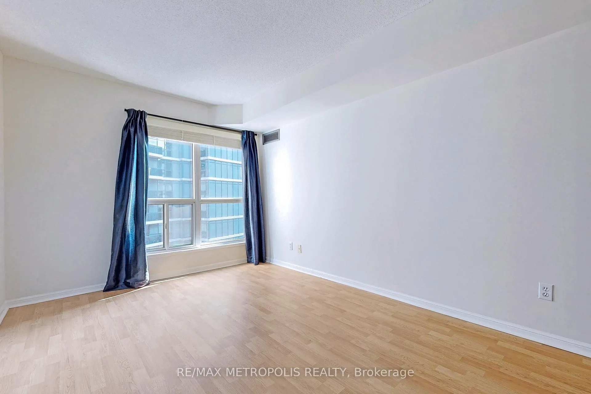 Photo 18 of Unit 1516, 7 Carlton Street, Toronto, Church-Yonge Corridor — HOMEH