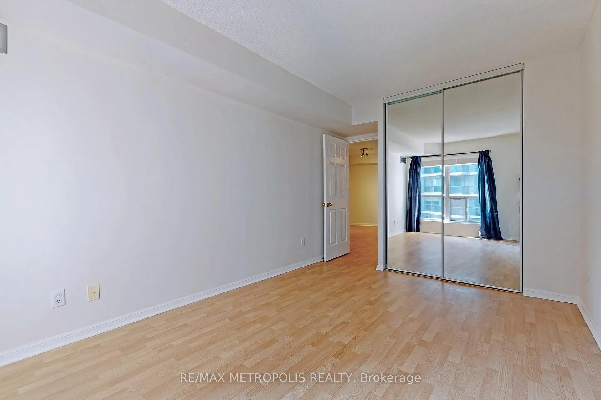 Photo 20 of Unit 1516, 7 Carlton Street, Toronto, Church-Yonge Corridor — HOMEH