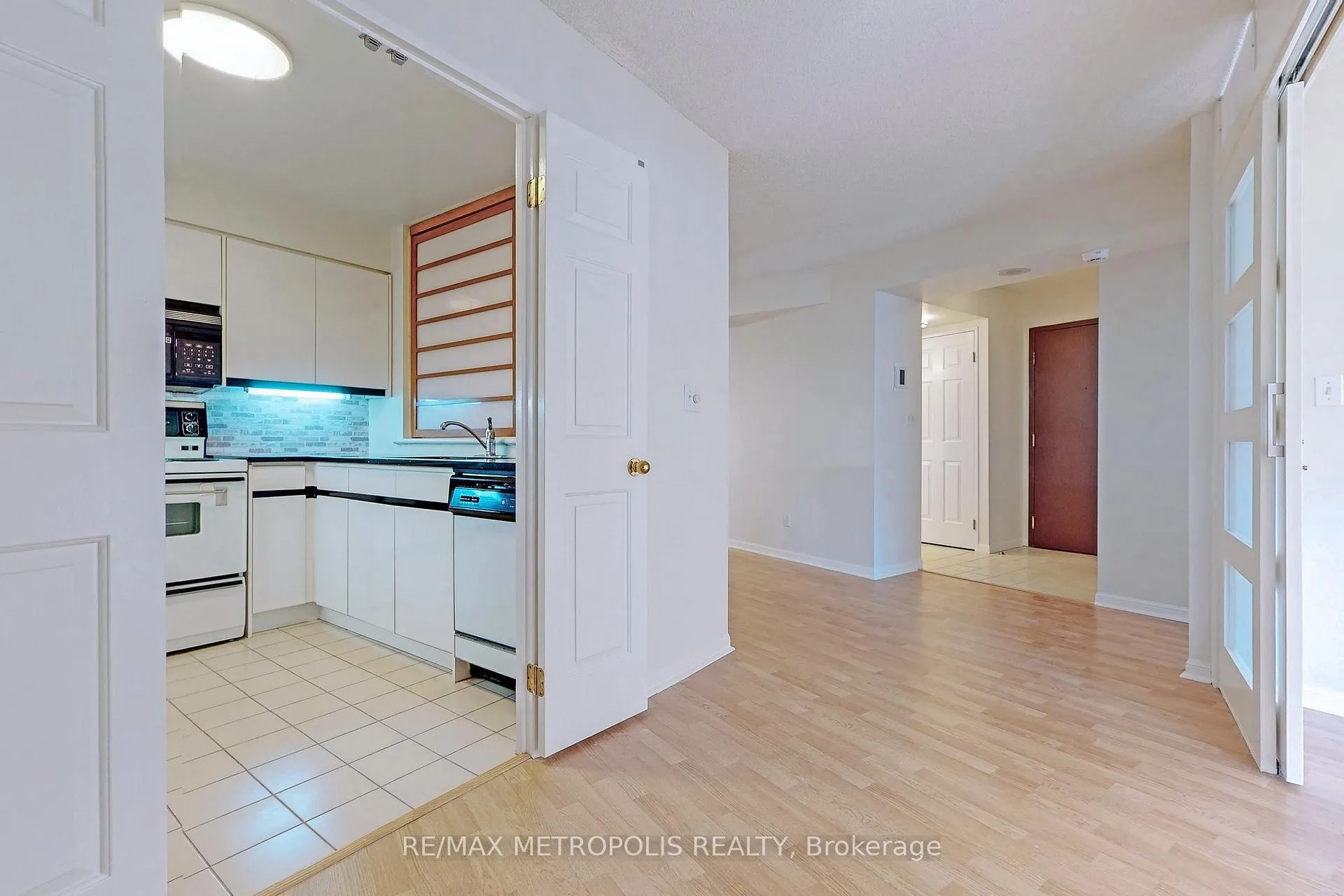 Photo 27 of Unit 1516, 7 Carlton Street, Toronto, Church-Yonge Corridor — HOMEH