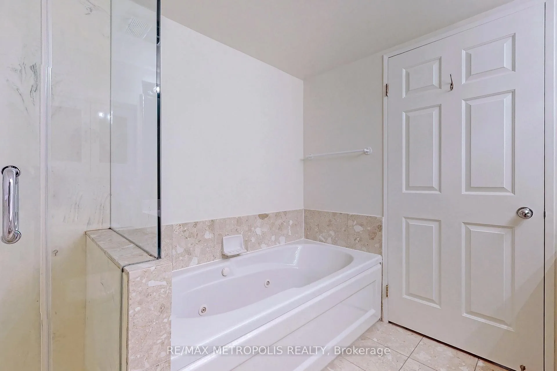 Photo 29 of Unit 1516, 7 Carlton Street, Toronto, Church-Yonge Corridor — HOMEH