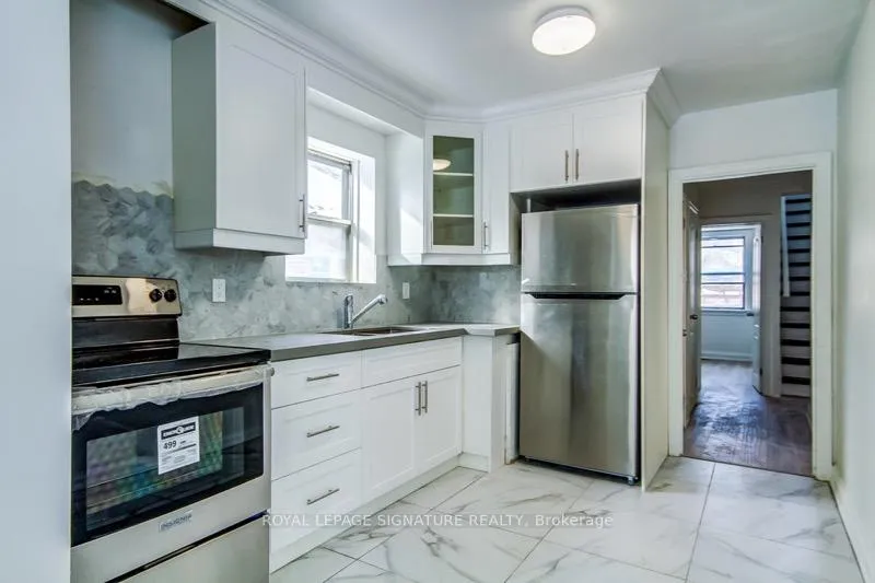 Photo 8 of 88 Westview Boulevard, Toronto, O'Connor-Parkview — HOMEH