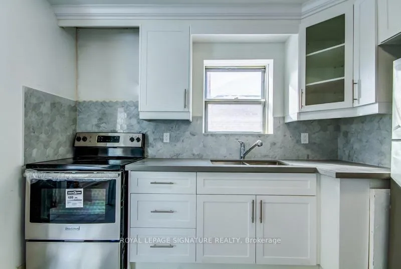 Photo 9 of 88 Westview Boulevard, Toronto, O'Connor-Parkview — HOMEH