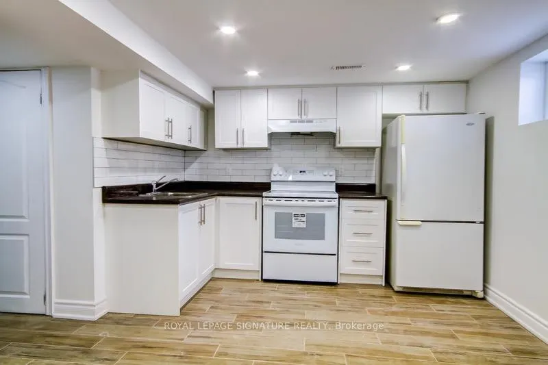 Photo 23 of 88 Westview Boulevard, Toronto, O'Connor-Parkview — HOMEH