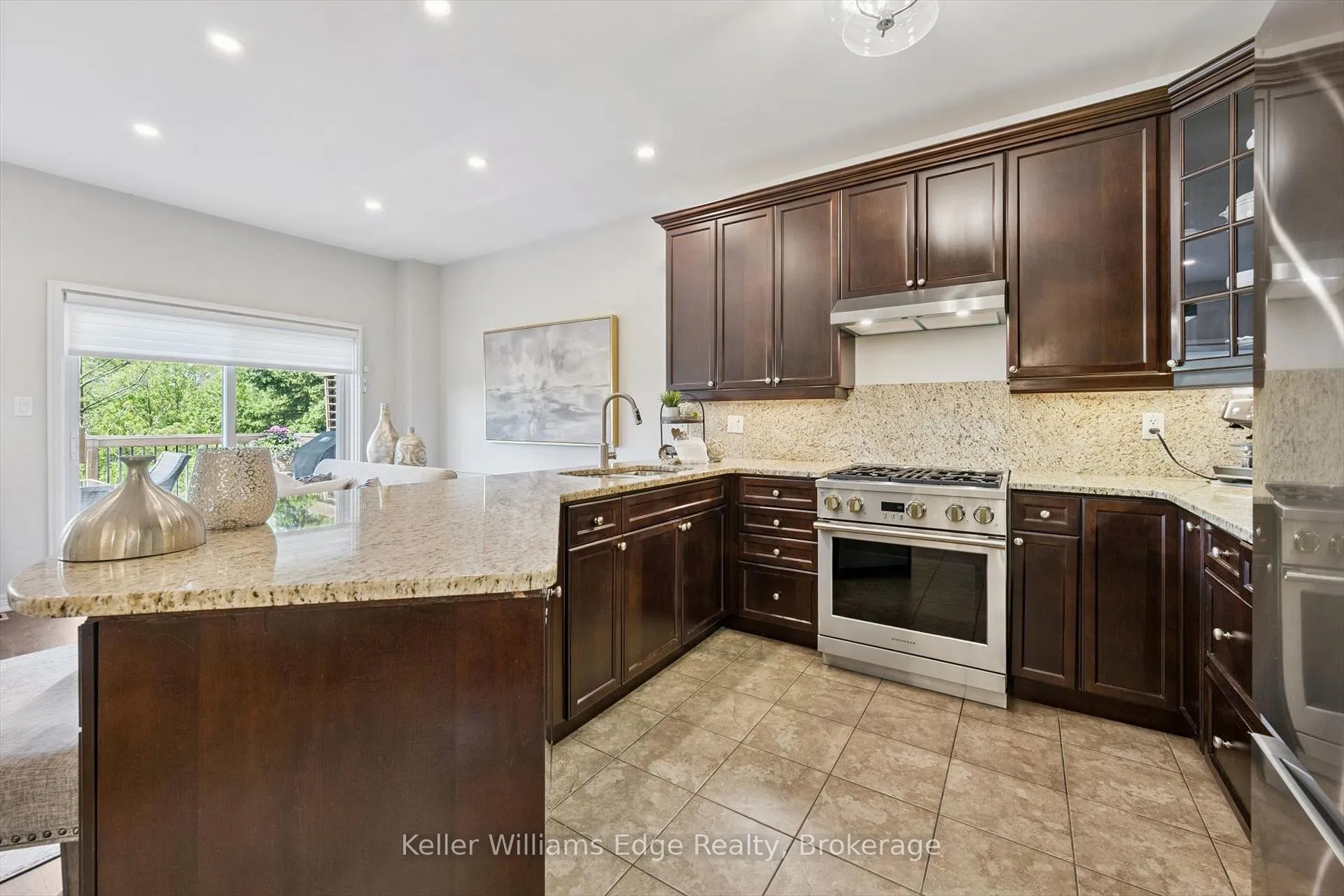 Photo 6 of 2480 Springforest Drive, Oakville, Bronte Creek — HOMEH