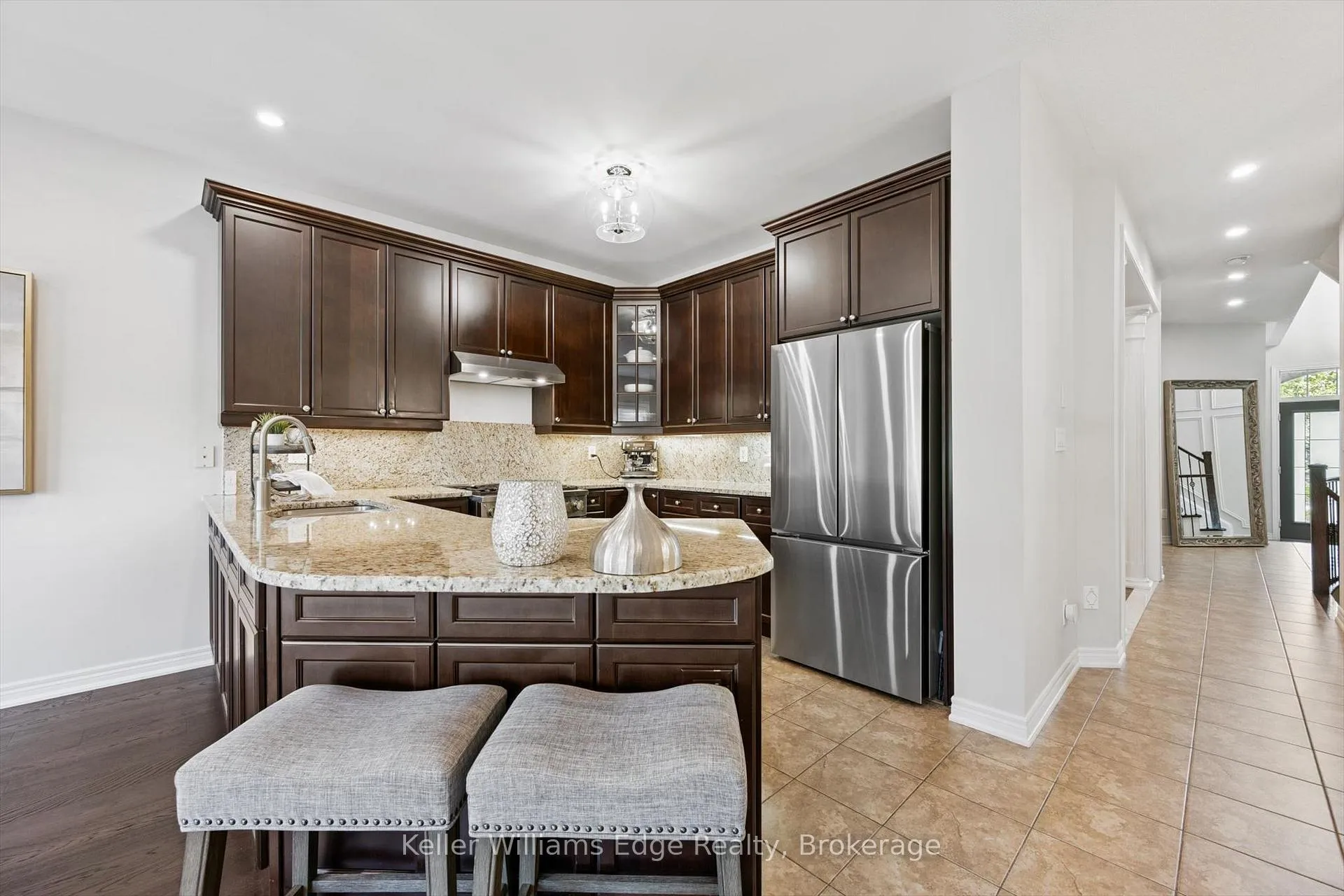 Photo 9 of 2480 Springforest Drive, Oakville, Bronte Creek — HOMEH
