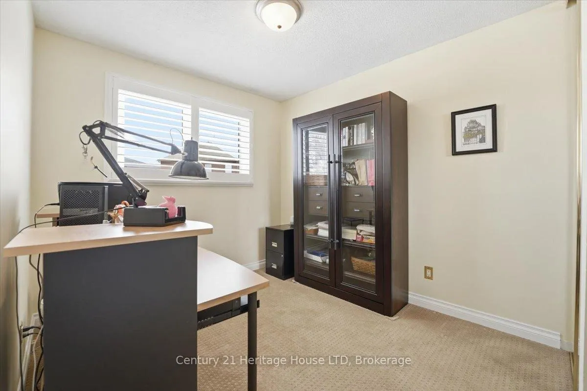 Photo 17 of 11 Robert Street, Welland, Lincoln/Crowland — HOMEH