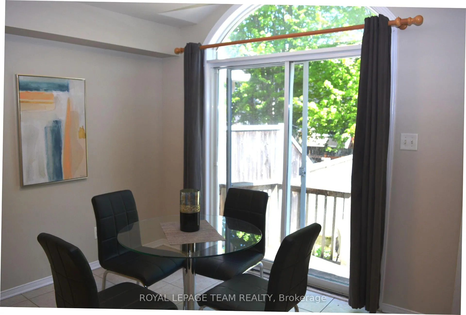 Photo 4 of 1345 Halton Terrace, Ottawa, Kanata - Morgan's Grant/South March — HOMEH