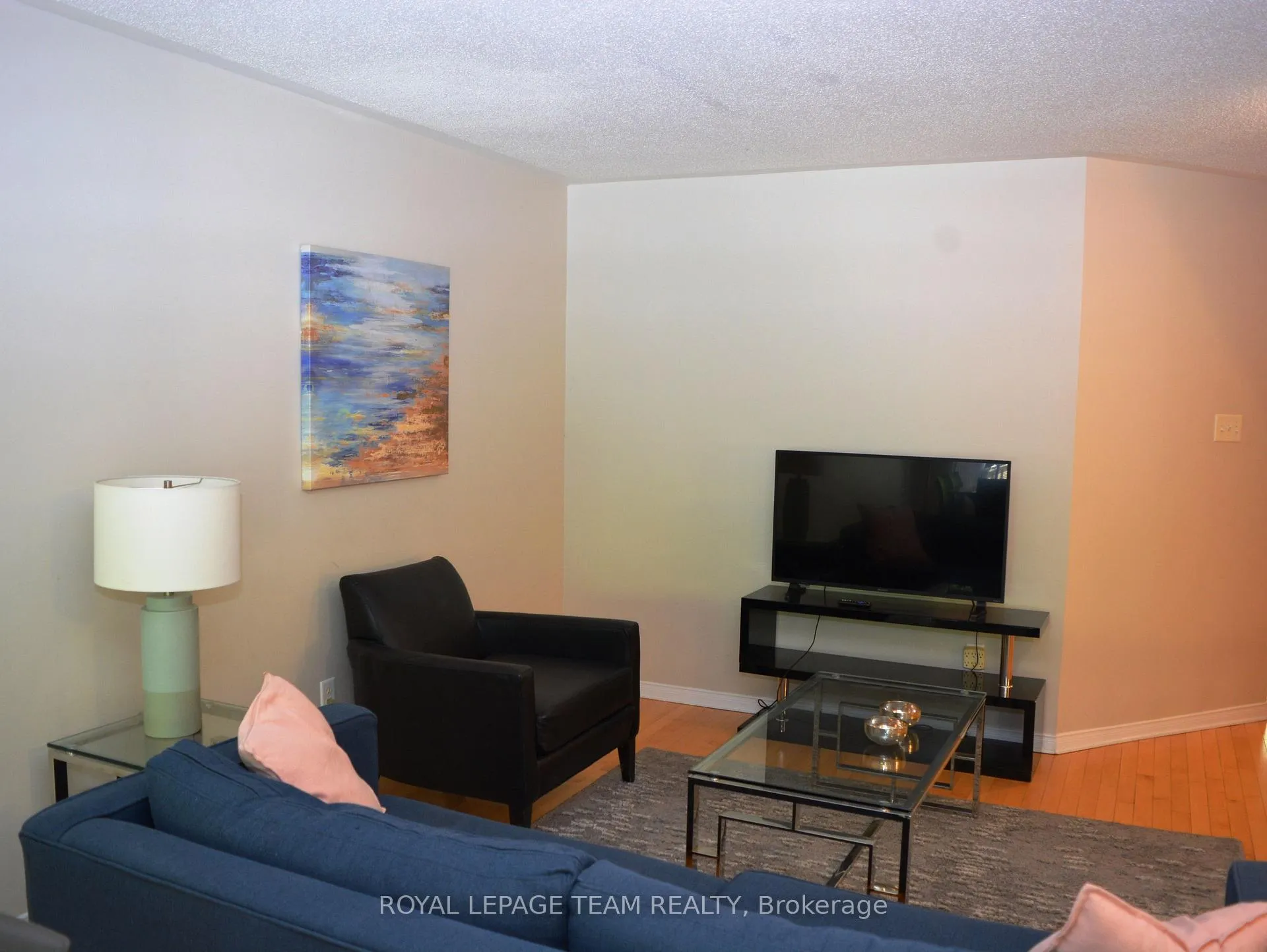 Photo 6 of 1345 Halton Terrace, Ottawa, Kanata - Morgan's Grant/South March — HOMEH