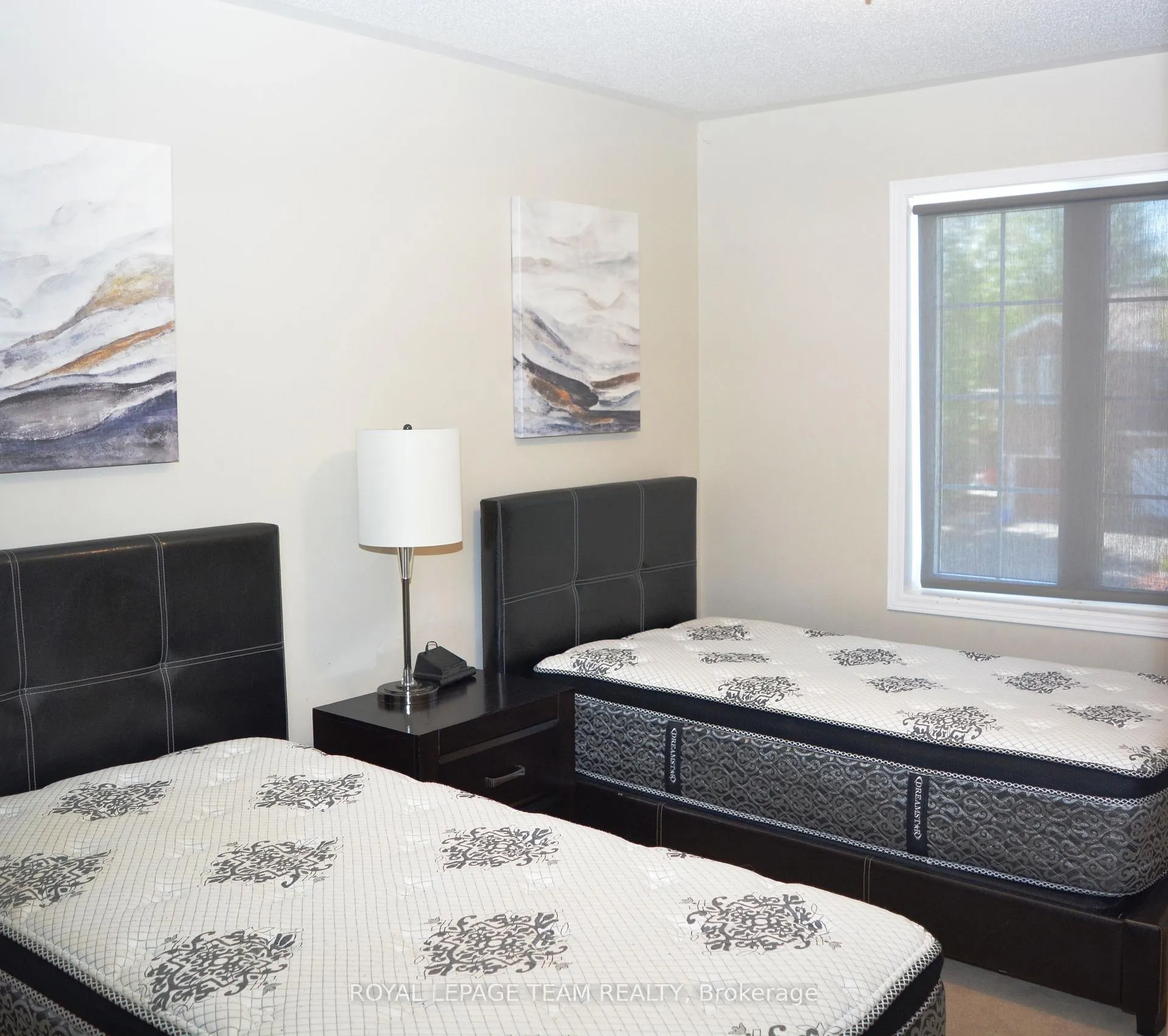 Photo 8 of 1345 Halton Terrace, Ottawa, Kanata - Morgan's Grant/South March — HOMEH