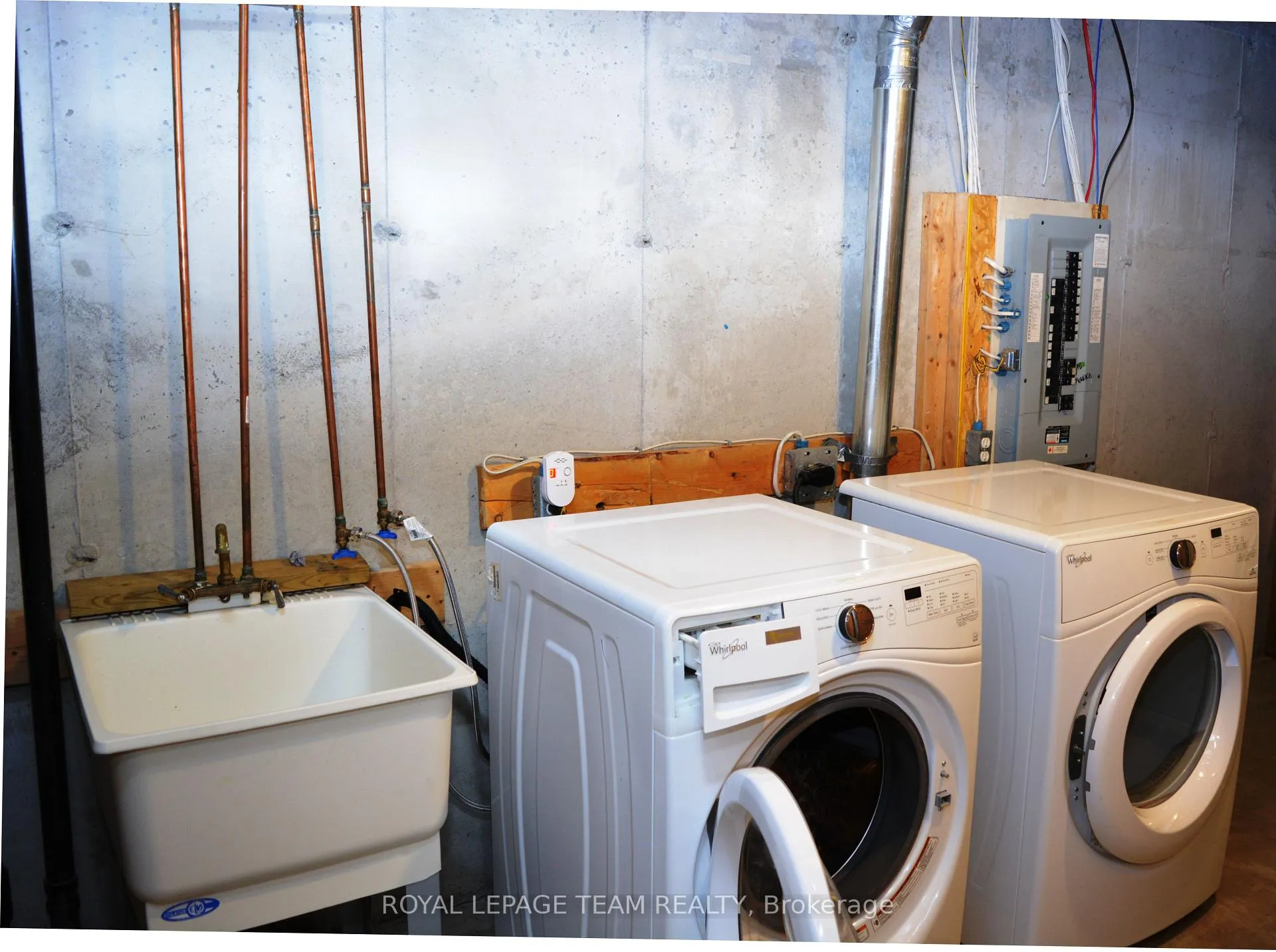 Photo 14 of 1345 Halton Terrace, Ottawa, Kanata - Morgan's Grant/South March — HOMEH