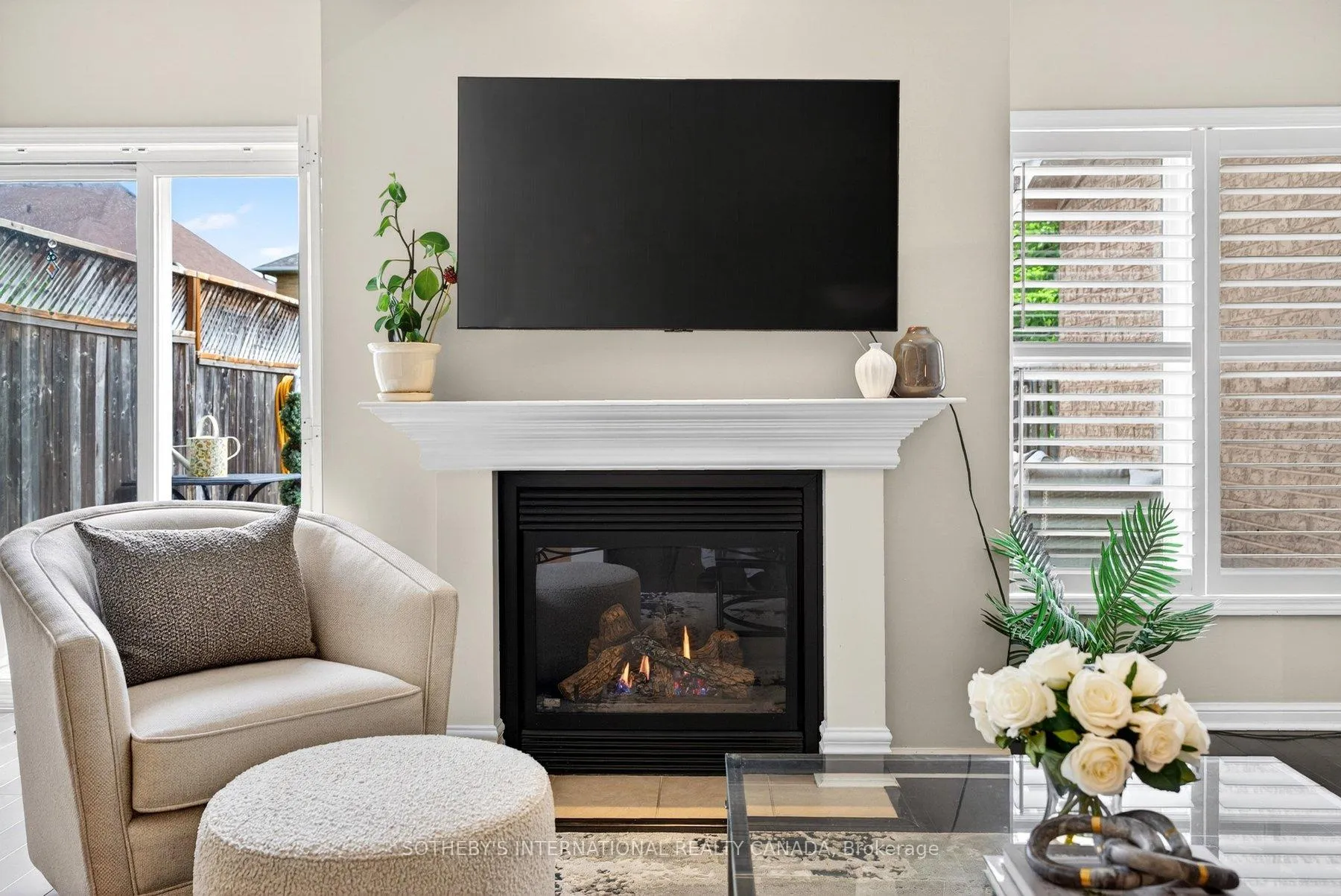 Photo 5 of 2238 Stone Glen Crescent, Oakville, Westmount — HOMEH